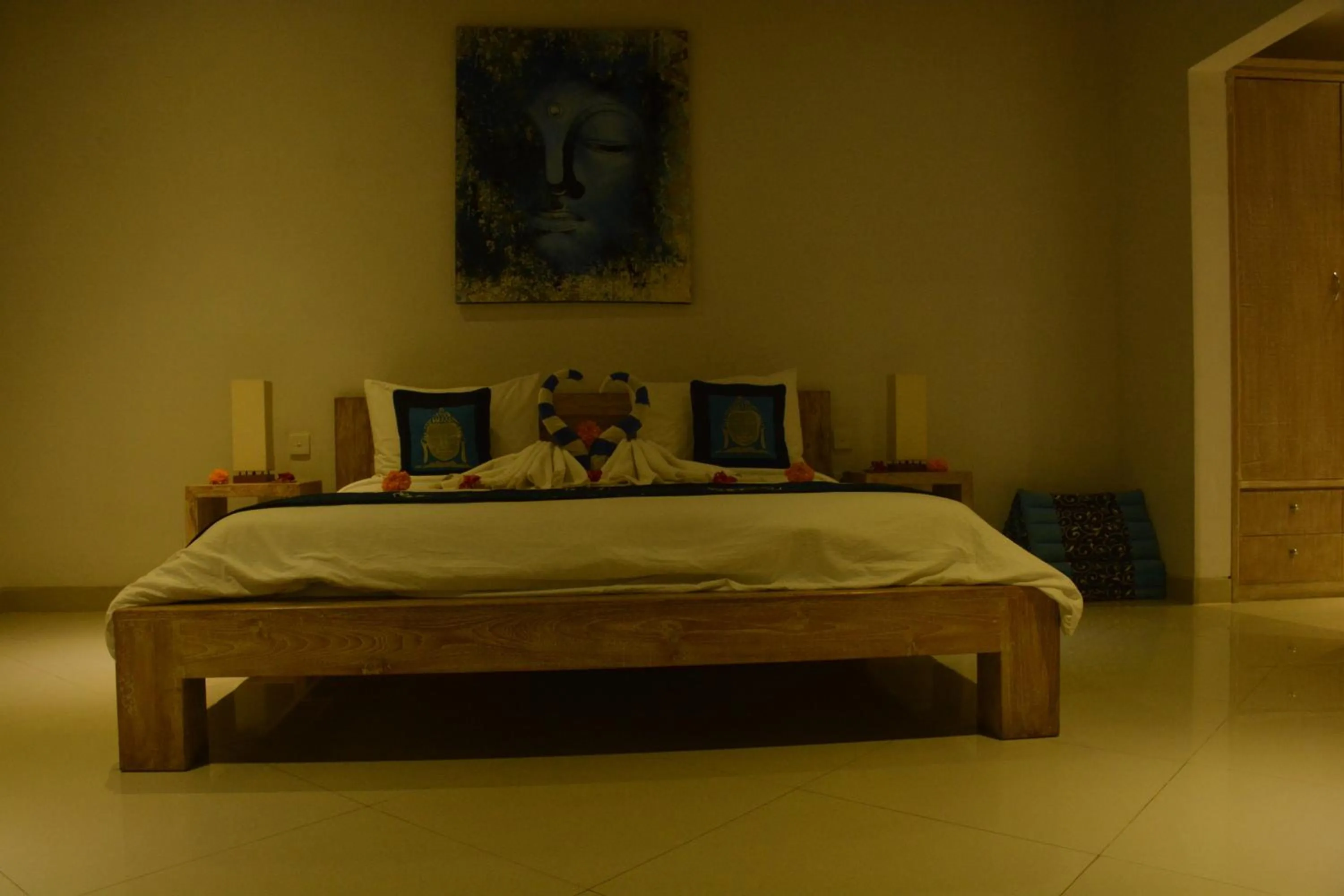 Bedroom, Bed in Taman Kesari Villas