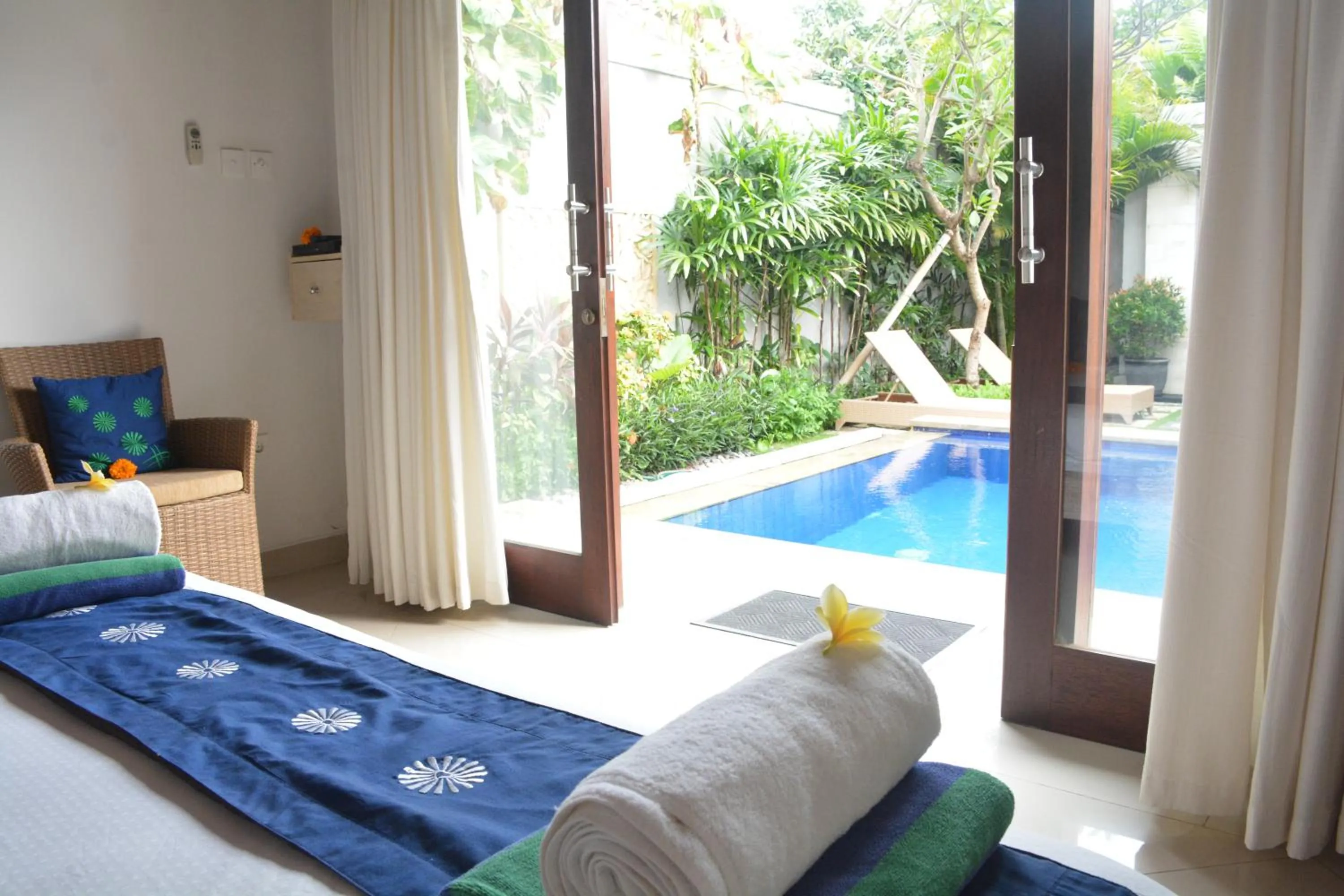 Bed in Taman Kesari Villas