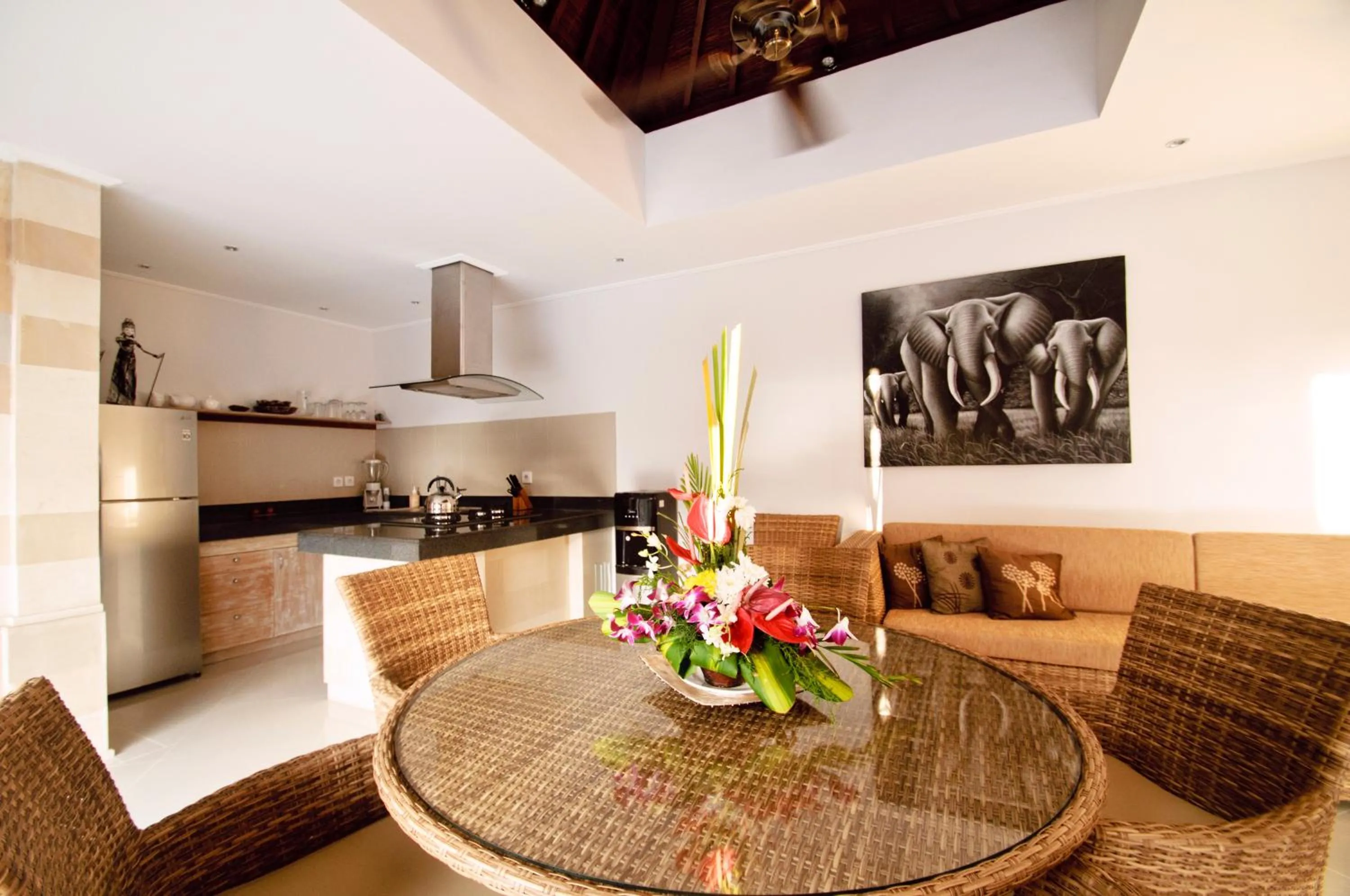 Dining area in Taman Kesari Villas