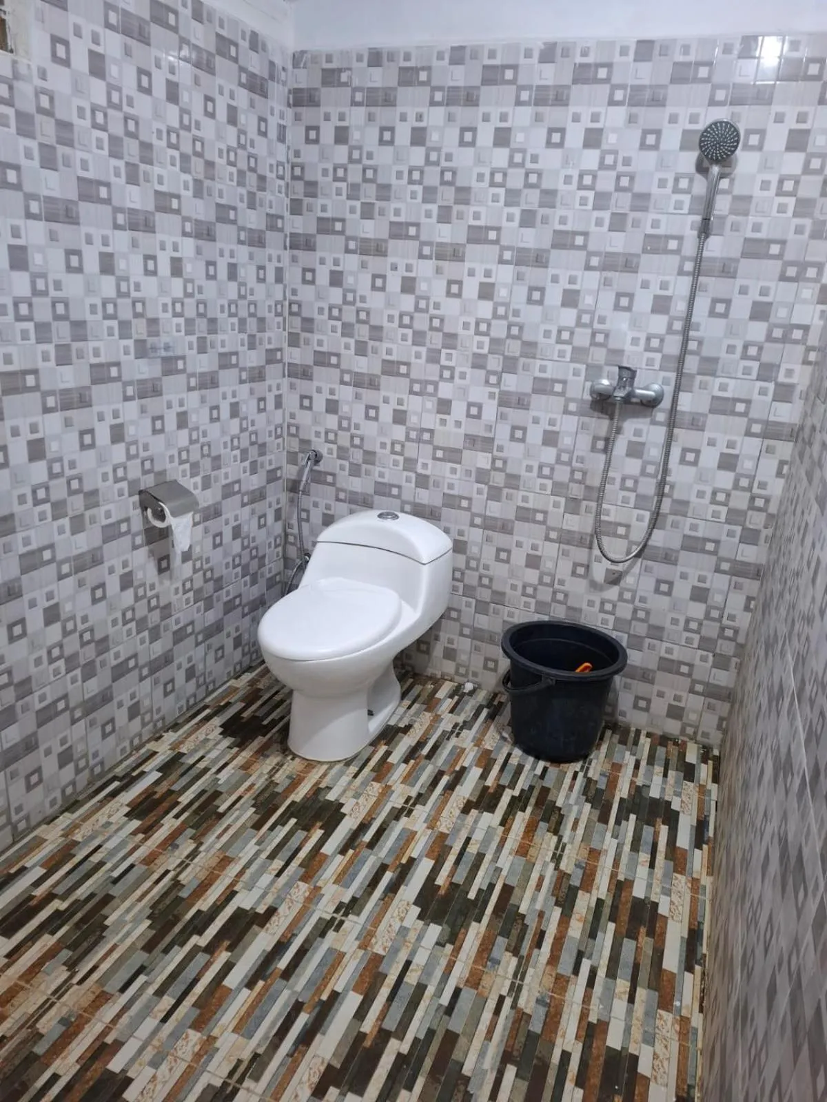 Shower in Bale Gantar