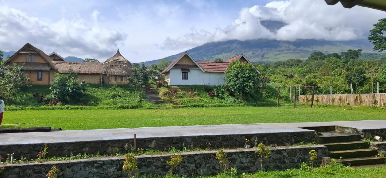 Property building in Bale Gantar