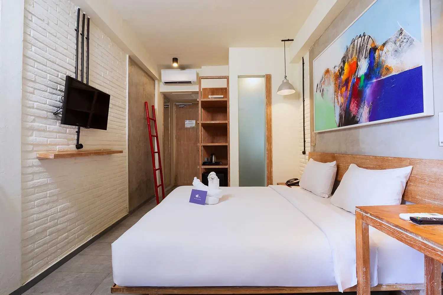 TV and multimedia, Bed in FRii Bali Echo Beach TV and multimedia, Bed in FRii Bali Echo Beach