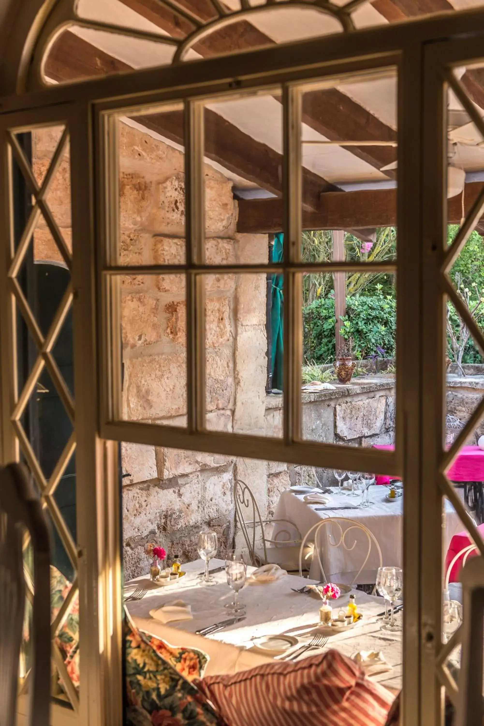 Restaurant/places to eat in Hotel Rural Biniarroca - Adults Only Restaurant/places to eat in Hotel Rural Biniarroca - Adults Only