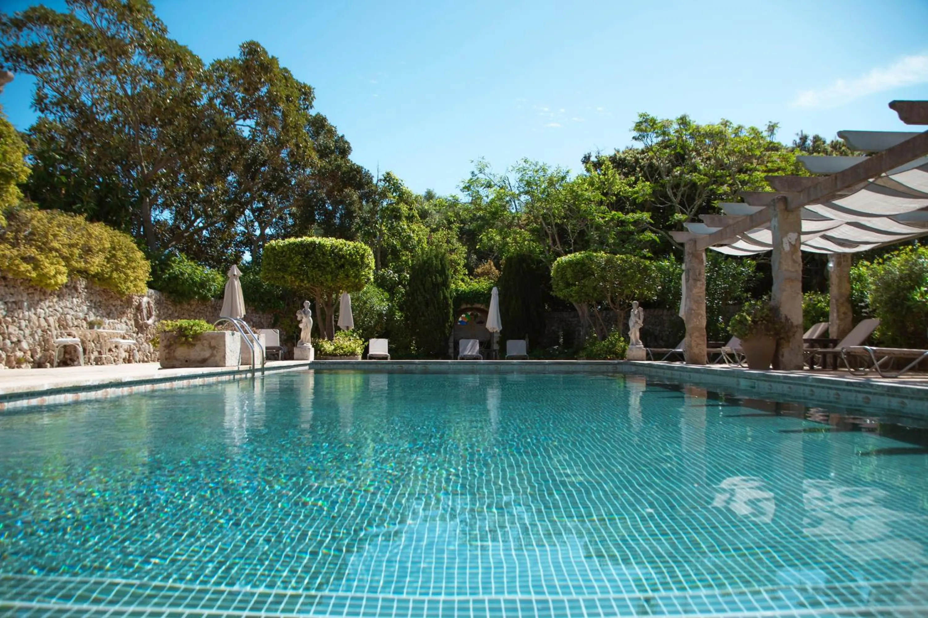 Swimming pool in Hotel Rural Biniarroca - Adults Only