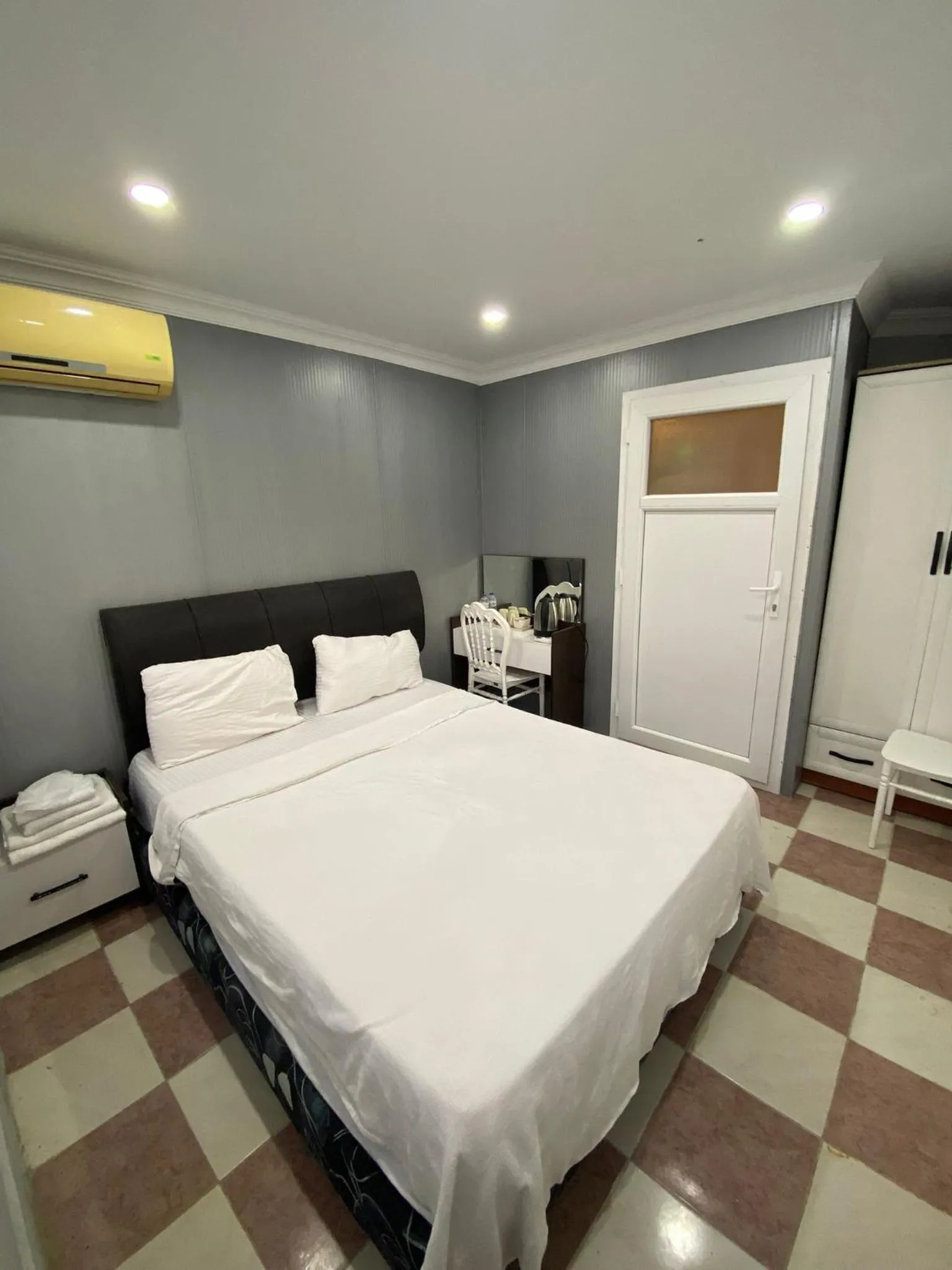 Bed in Ezel Group Hotel