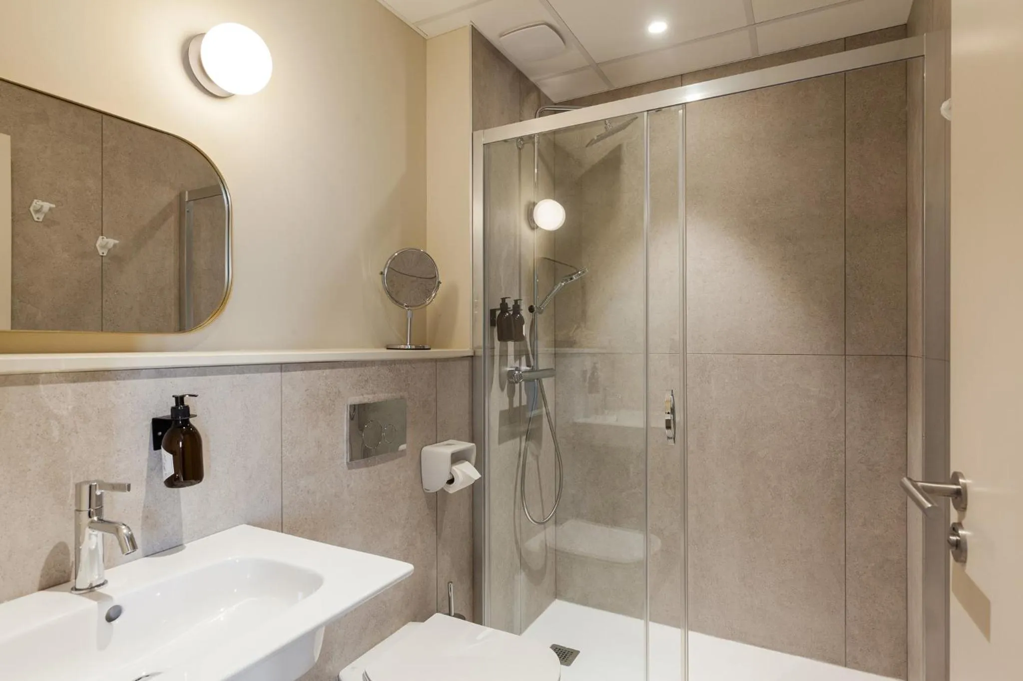 Bathroom in Gogaille - Gambetta - accès autonome