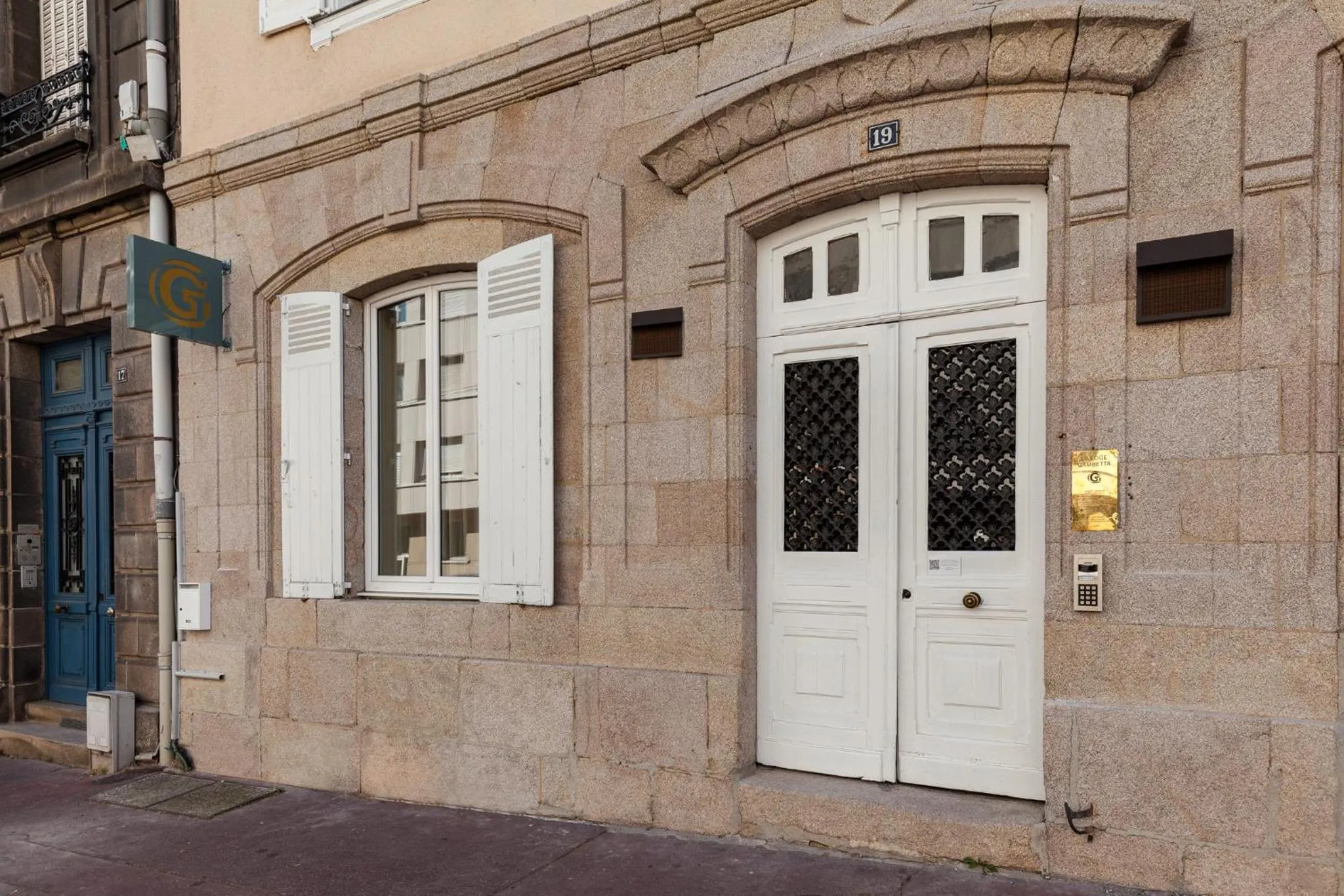 Facade/entrance in Gogaille - Gambetta - accès autonome