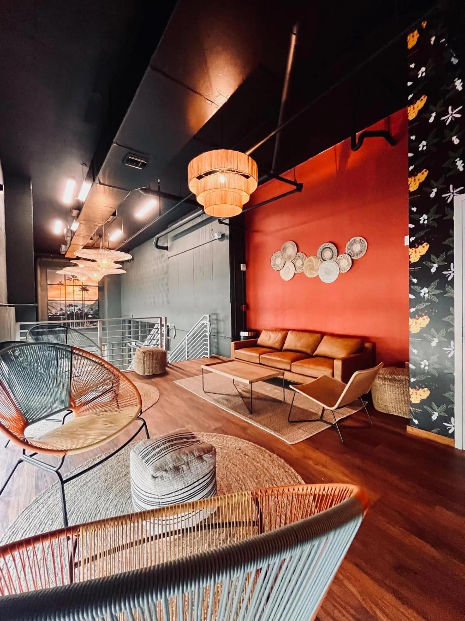 Restaurant/places to eat in Smart Brickell Hotel