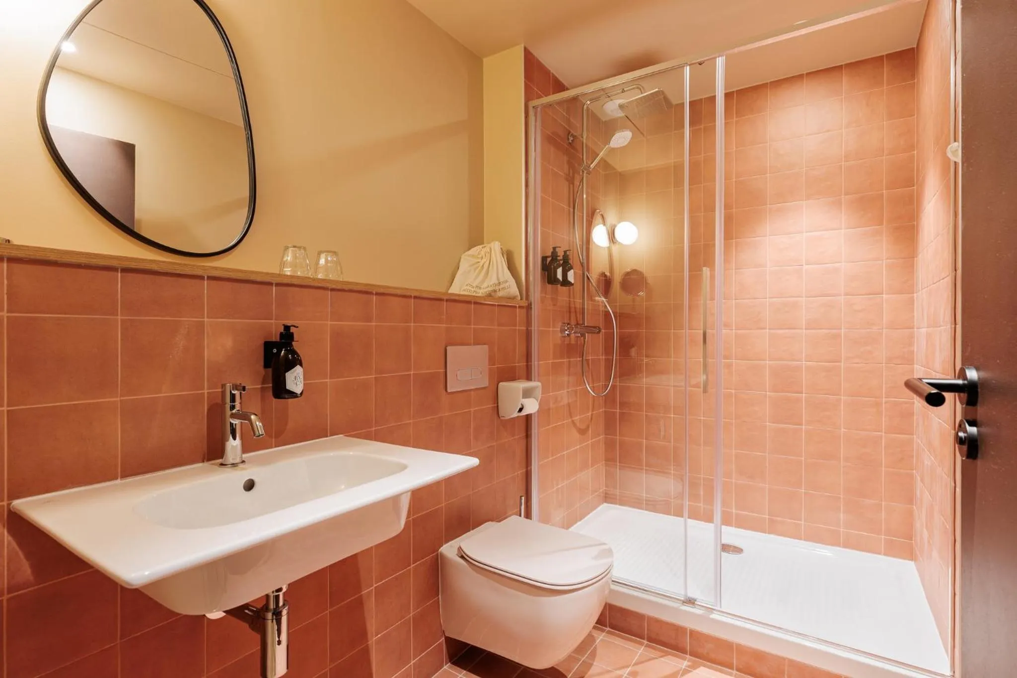 Bathroom in Gogaille - Arago - Accès autonome