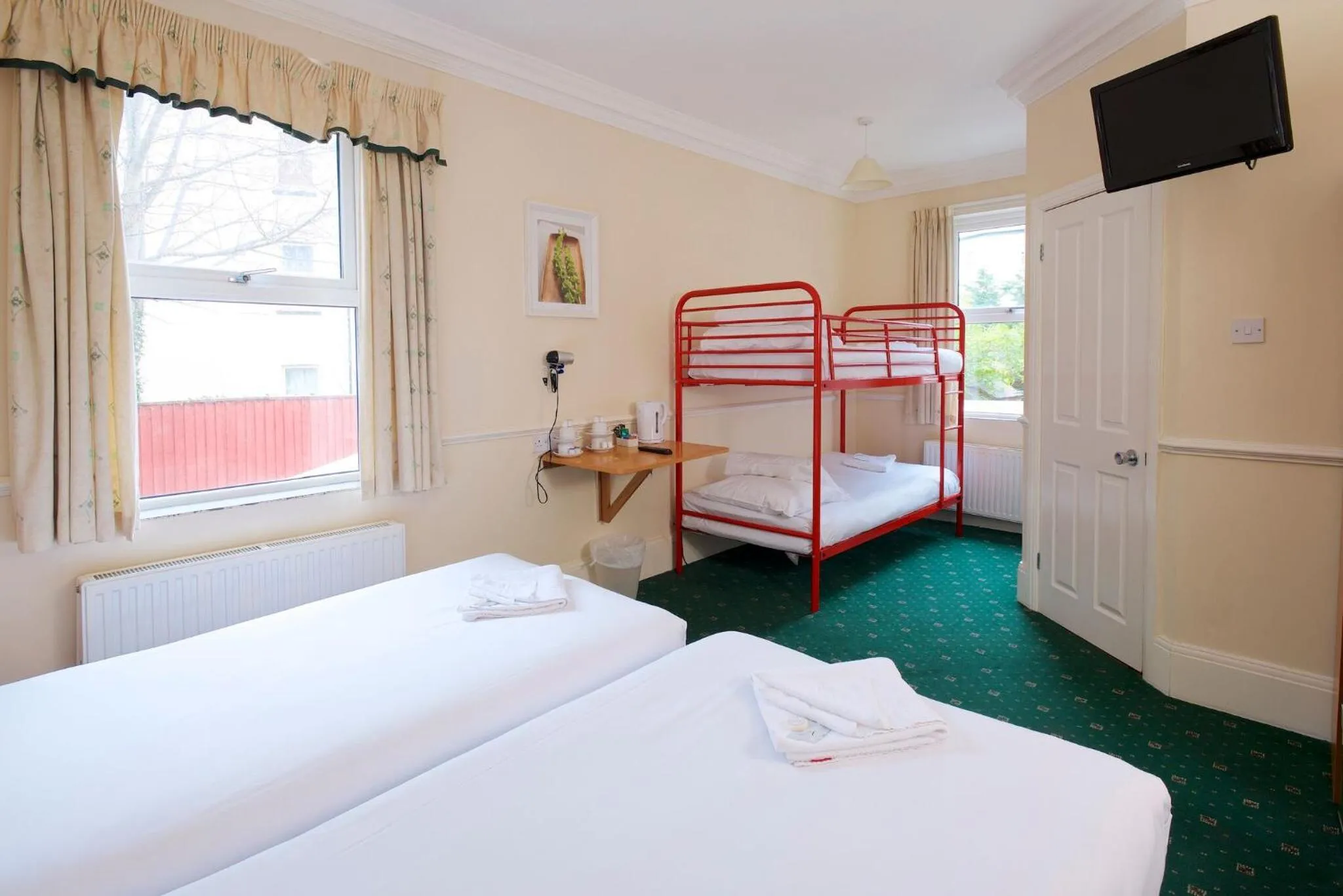 Bed in The Bournemouth Maemar Hotel