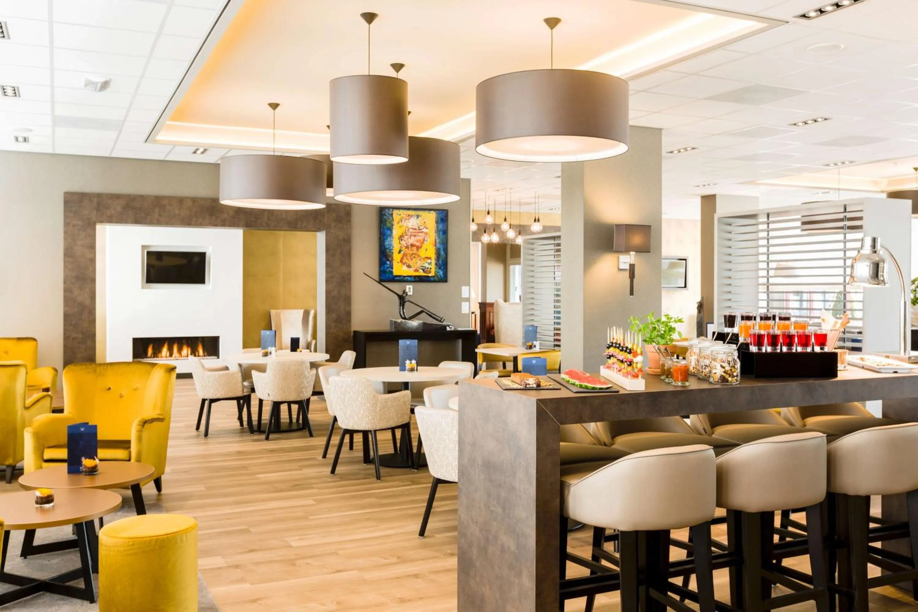 Lounge or bar in NH Maastricht