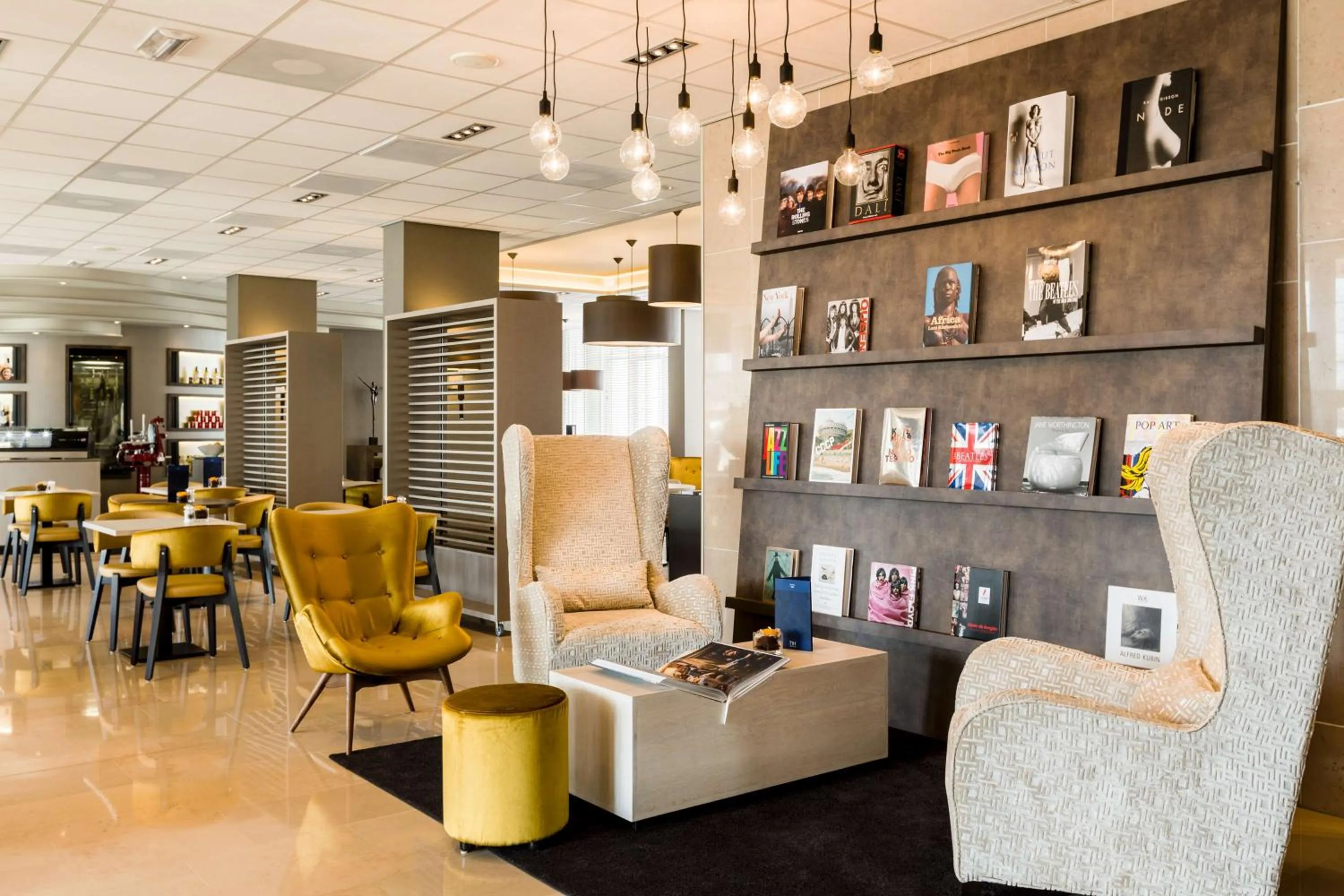 Restaurant/places to eat in NH Maastricht