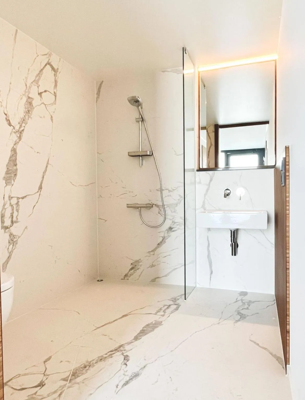 Bathroom in TIN INN Montabaur l einfach gut - nachhaltig, innovativ, modern