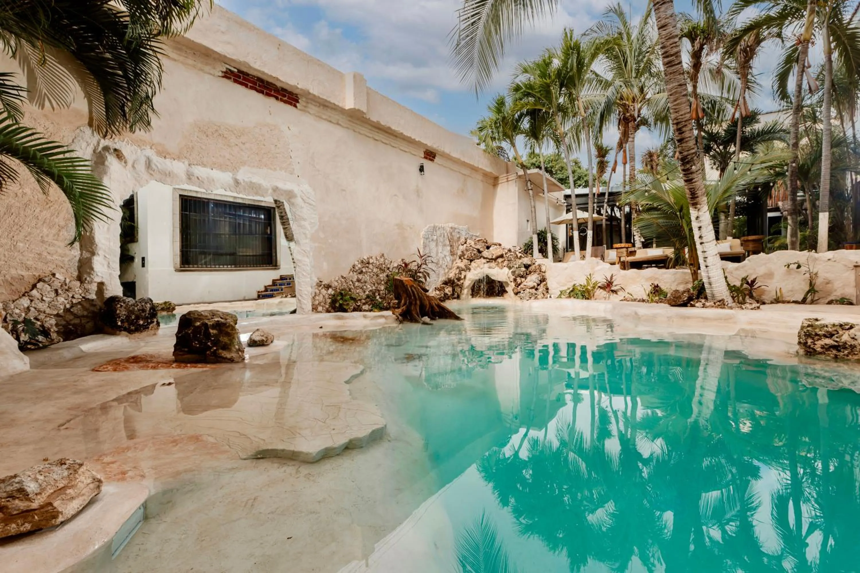 Swimming pool in Enigmatic Hotel Experience