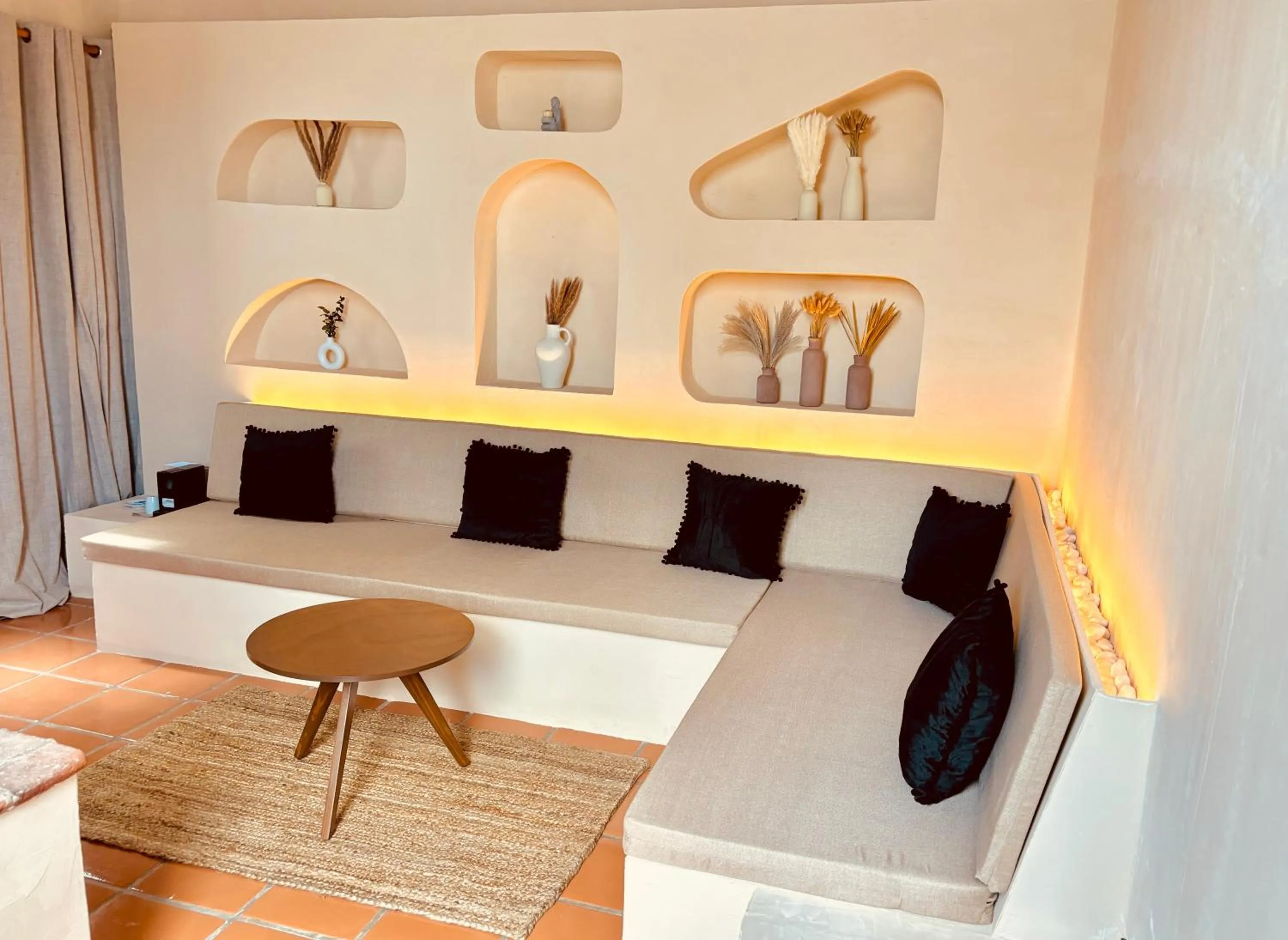 Living room in Enigmatic Hotel Experience