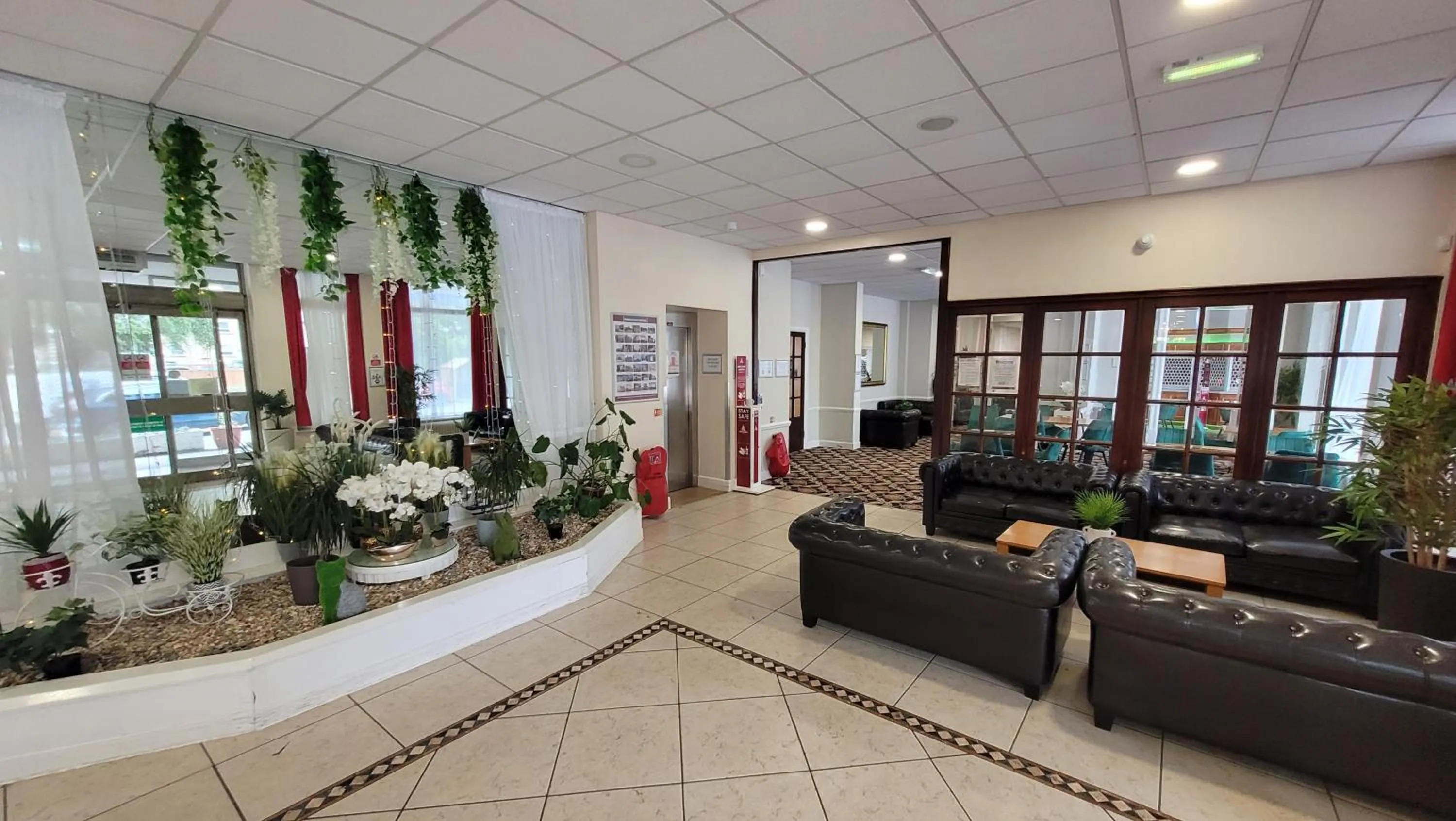 Lobby or reception in Heathlands Hotel