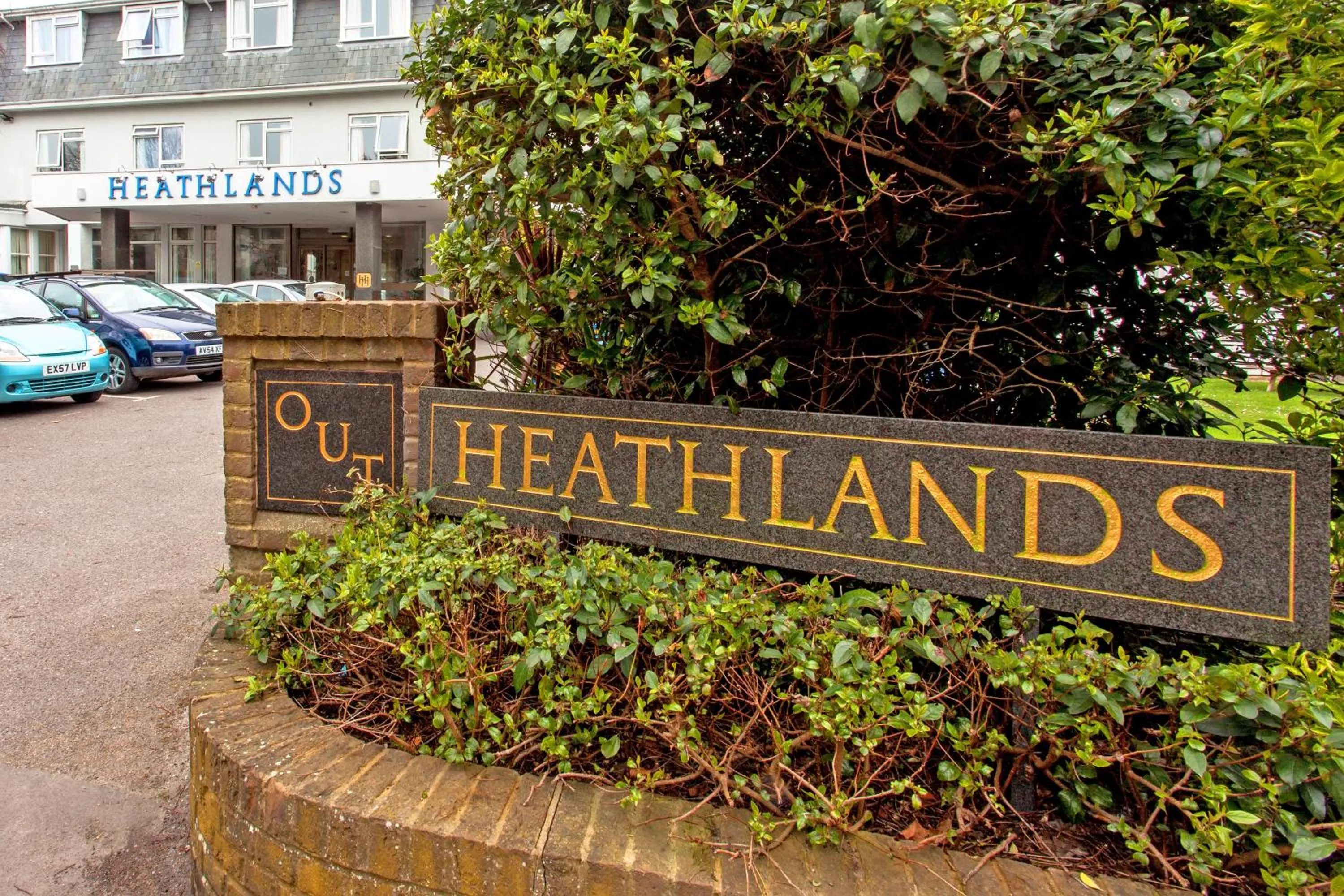 Facade/entrance in Heathlands Hotel