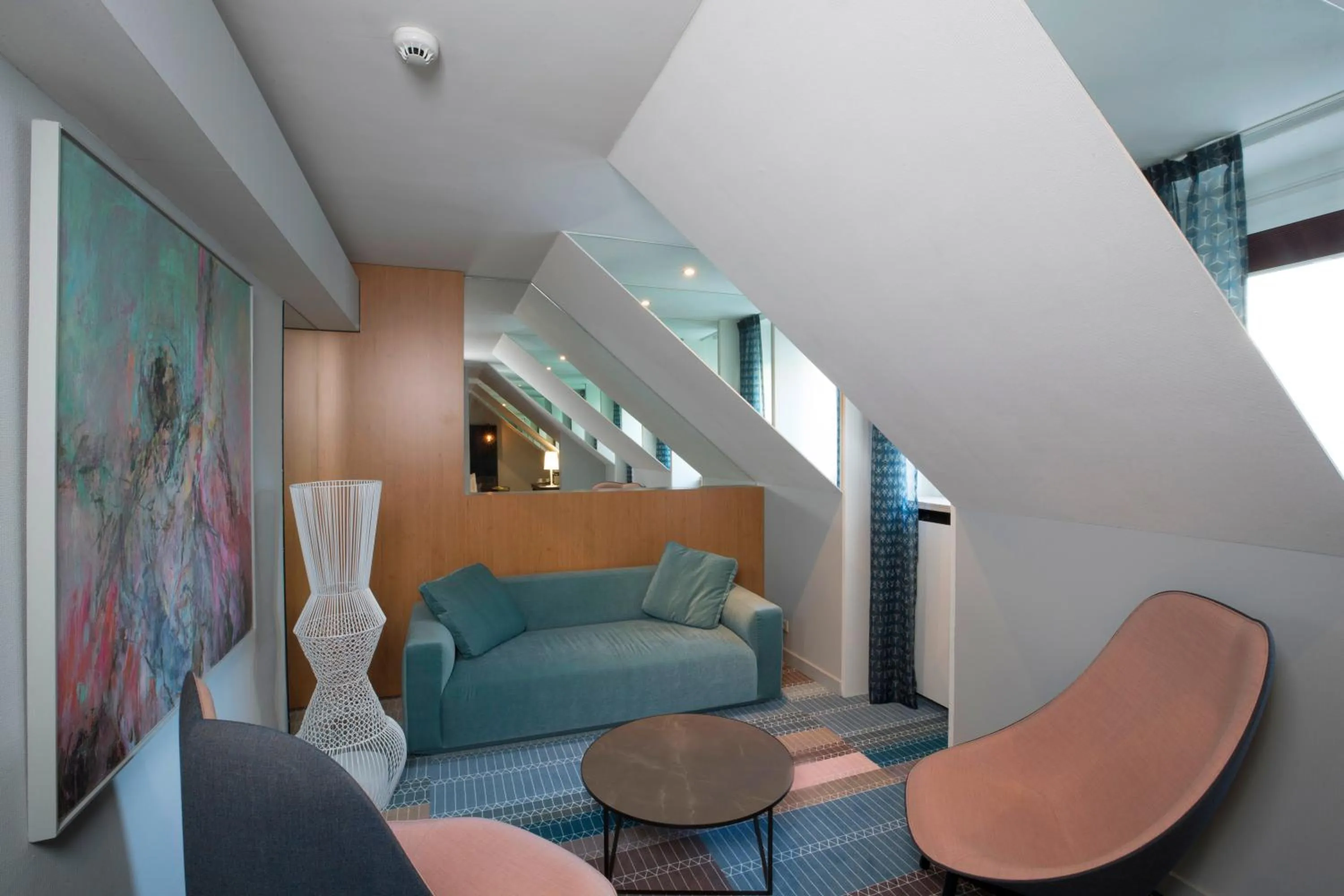 Seating area in Hotel Derlon