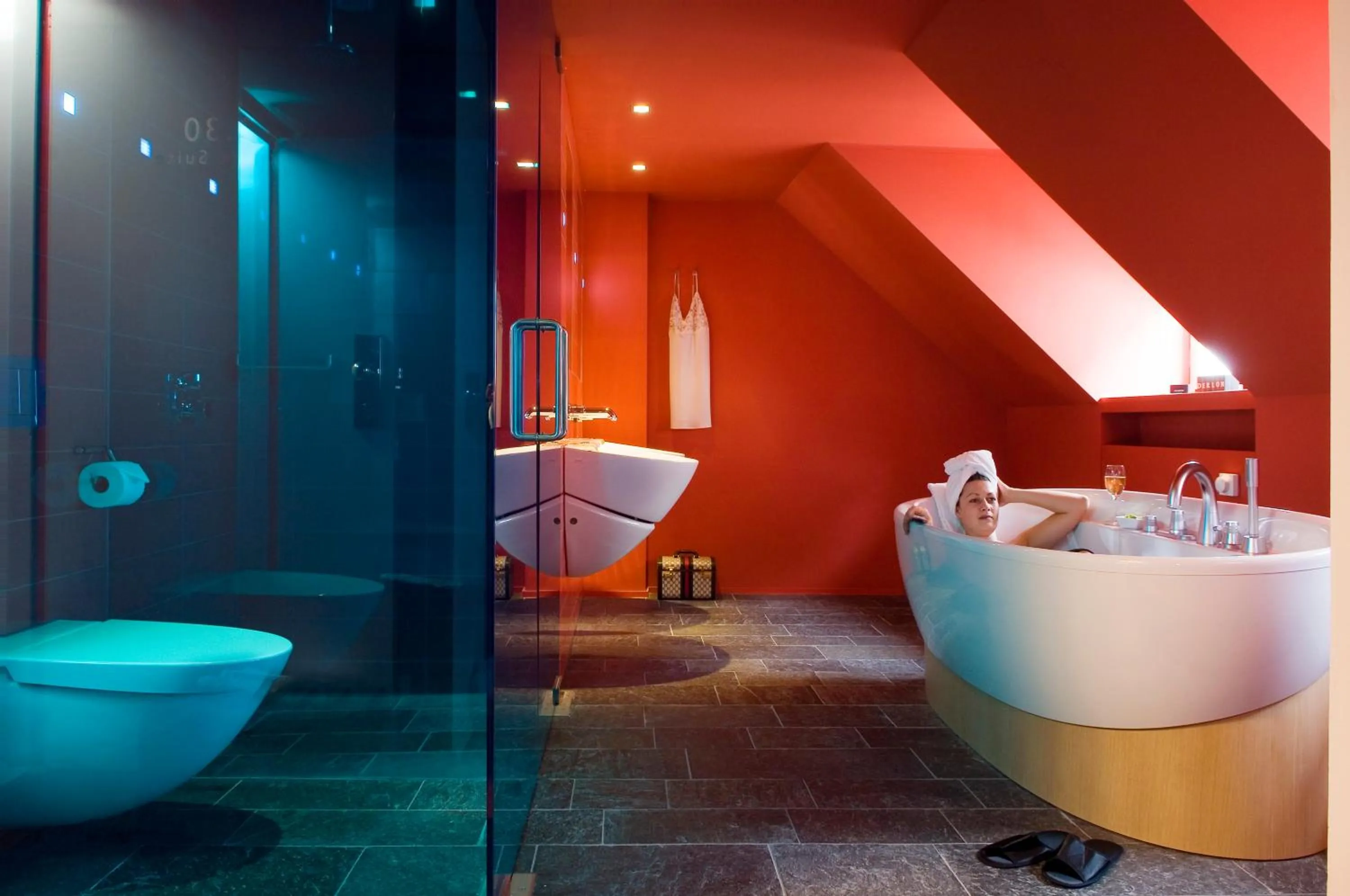 Shower in Hotel Derlon