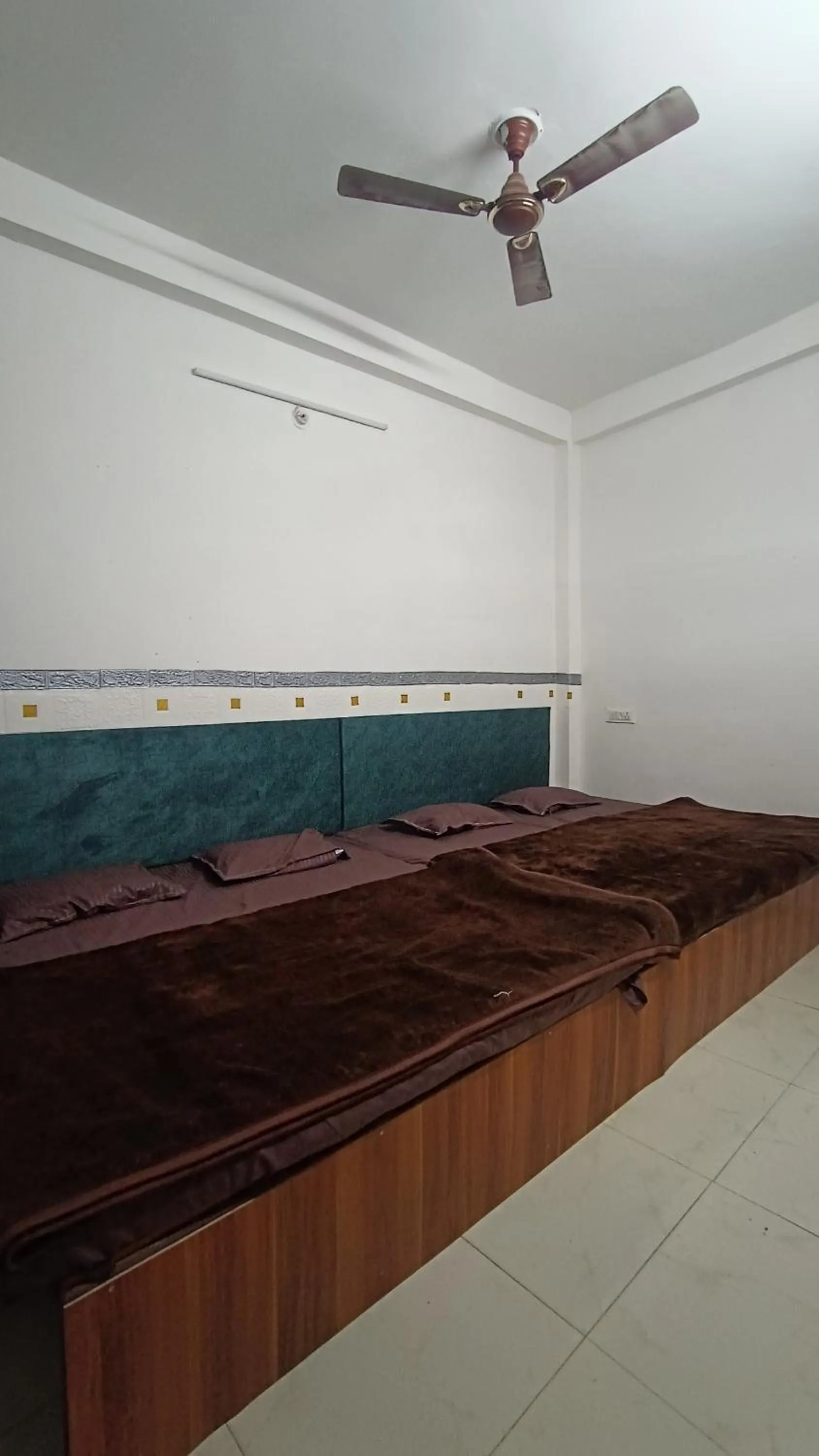 Bed in SHREE RAM KUTI