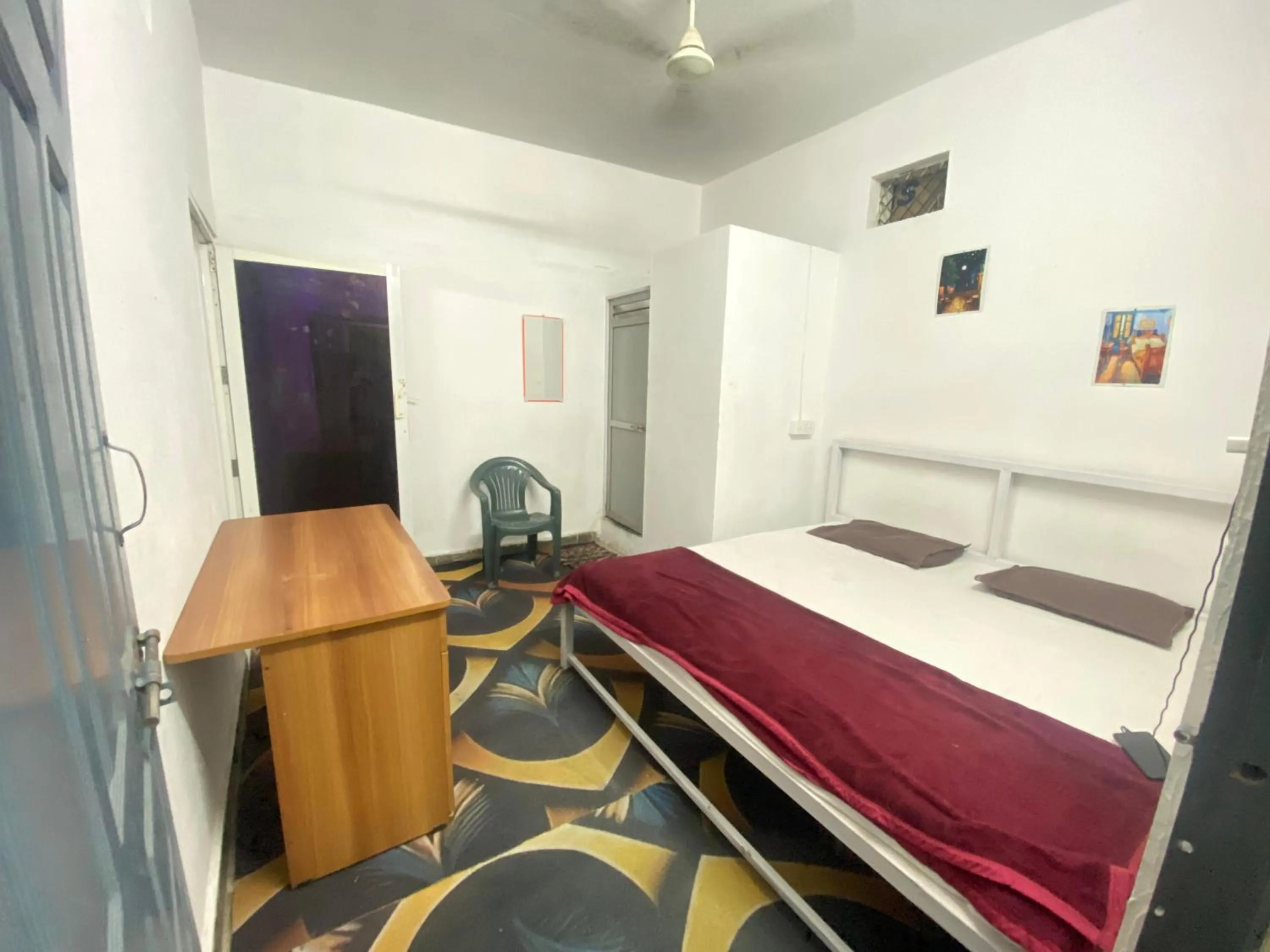 Bed in SHREE RAM KUTI