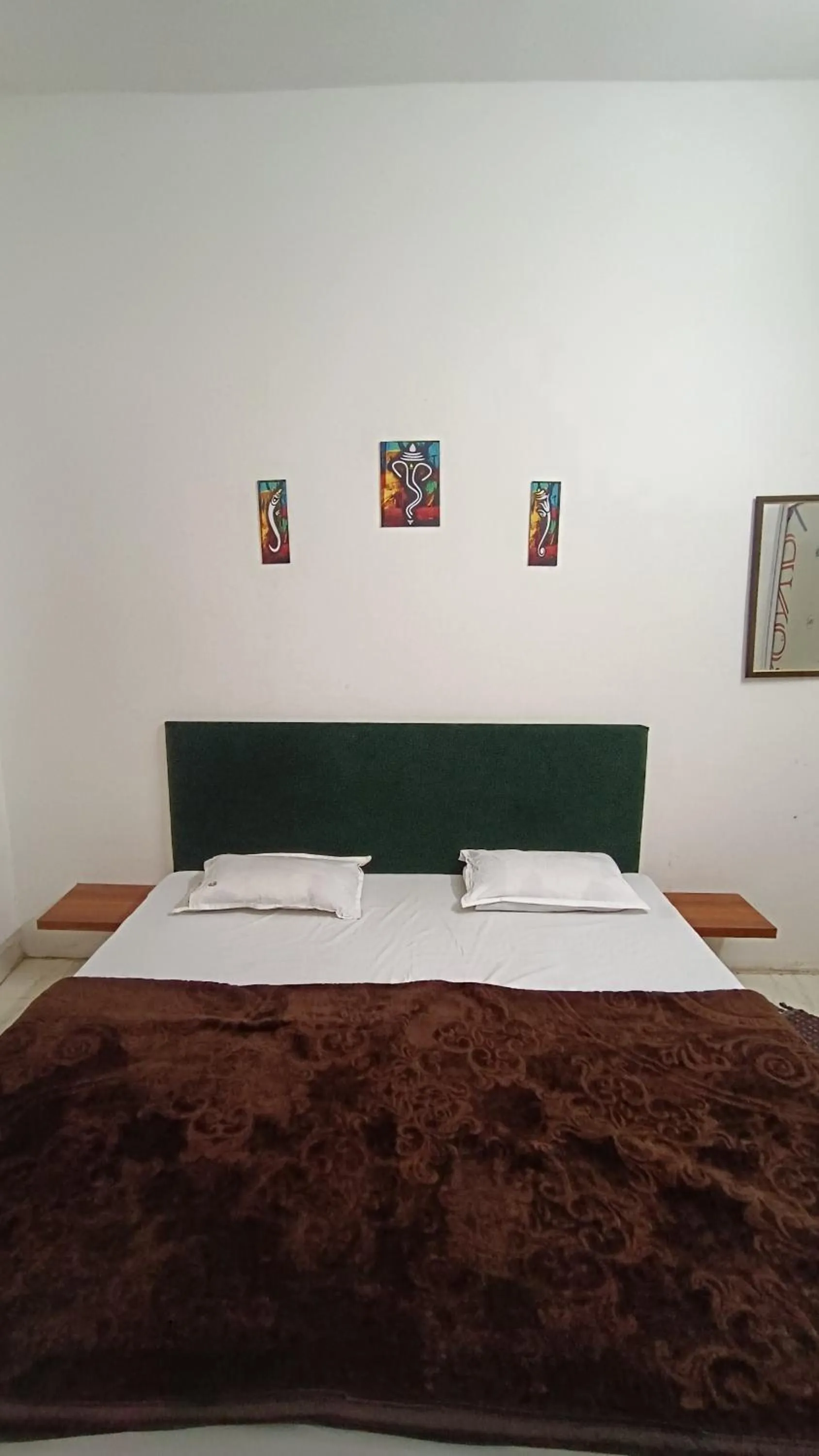 Bed in SHREE RAM KUTI