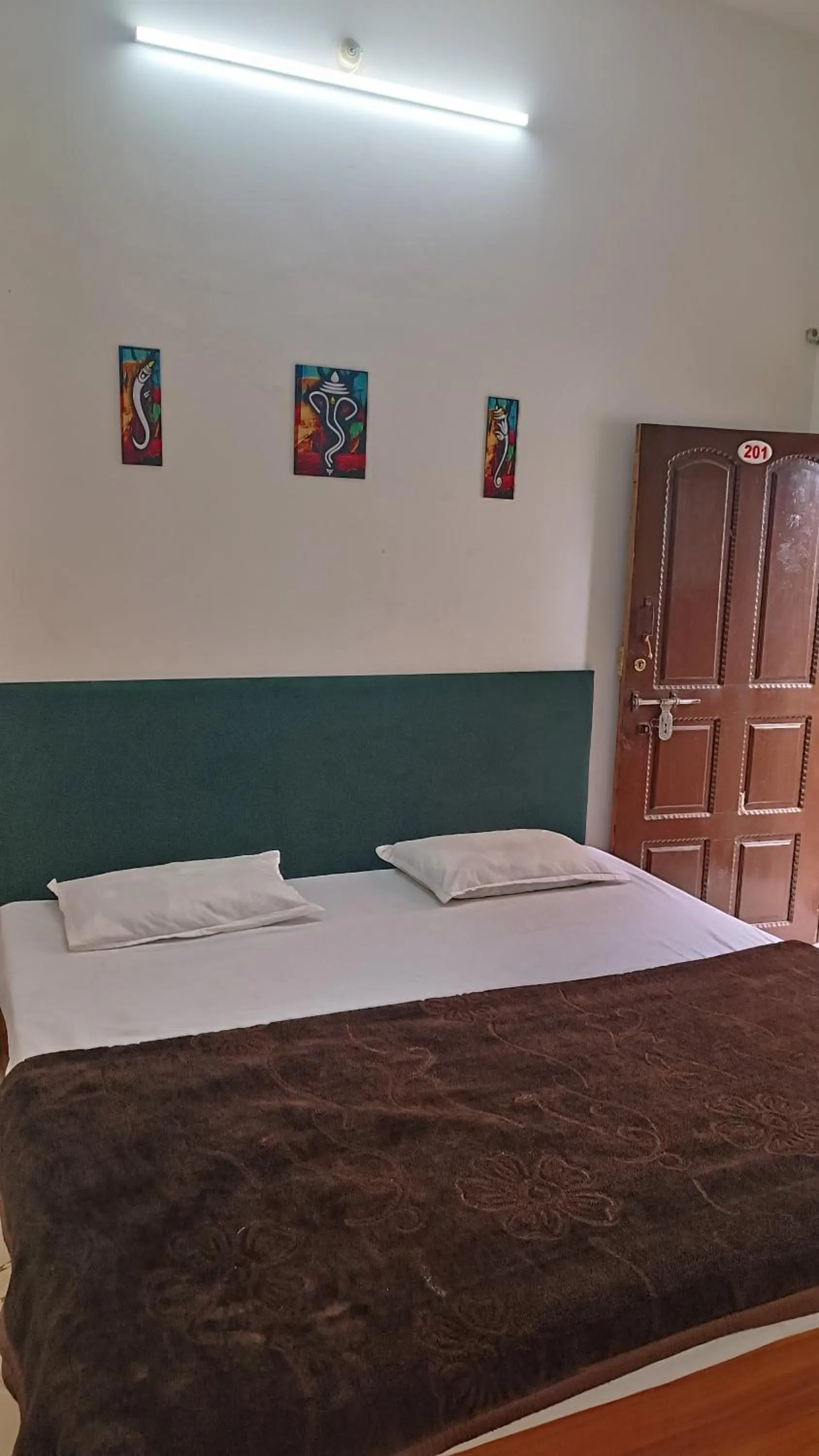 Bed in SHREE RAM KUTI