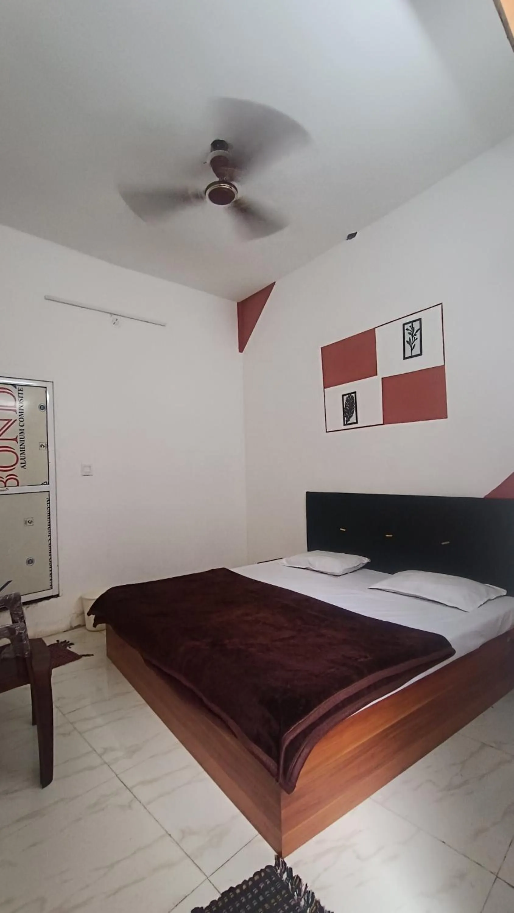 Bed in SHREE RAM KUTI