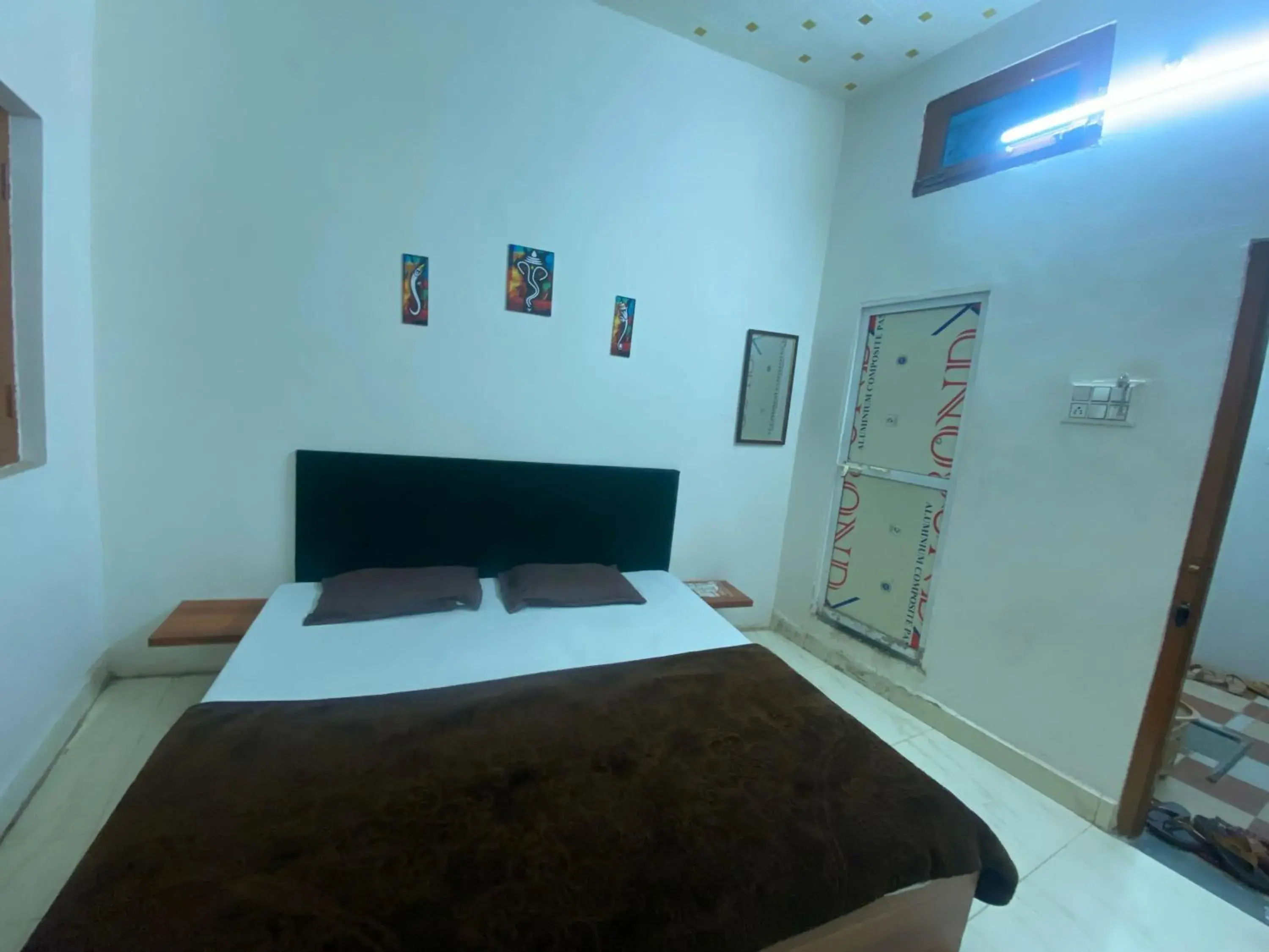 Bed in SHREE RAM KUTI Bed in SHREE RAM KUTI