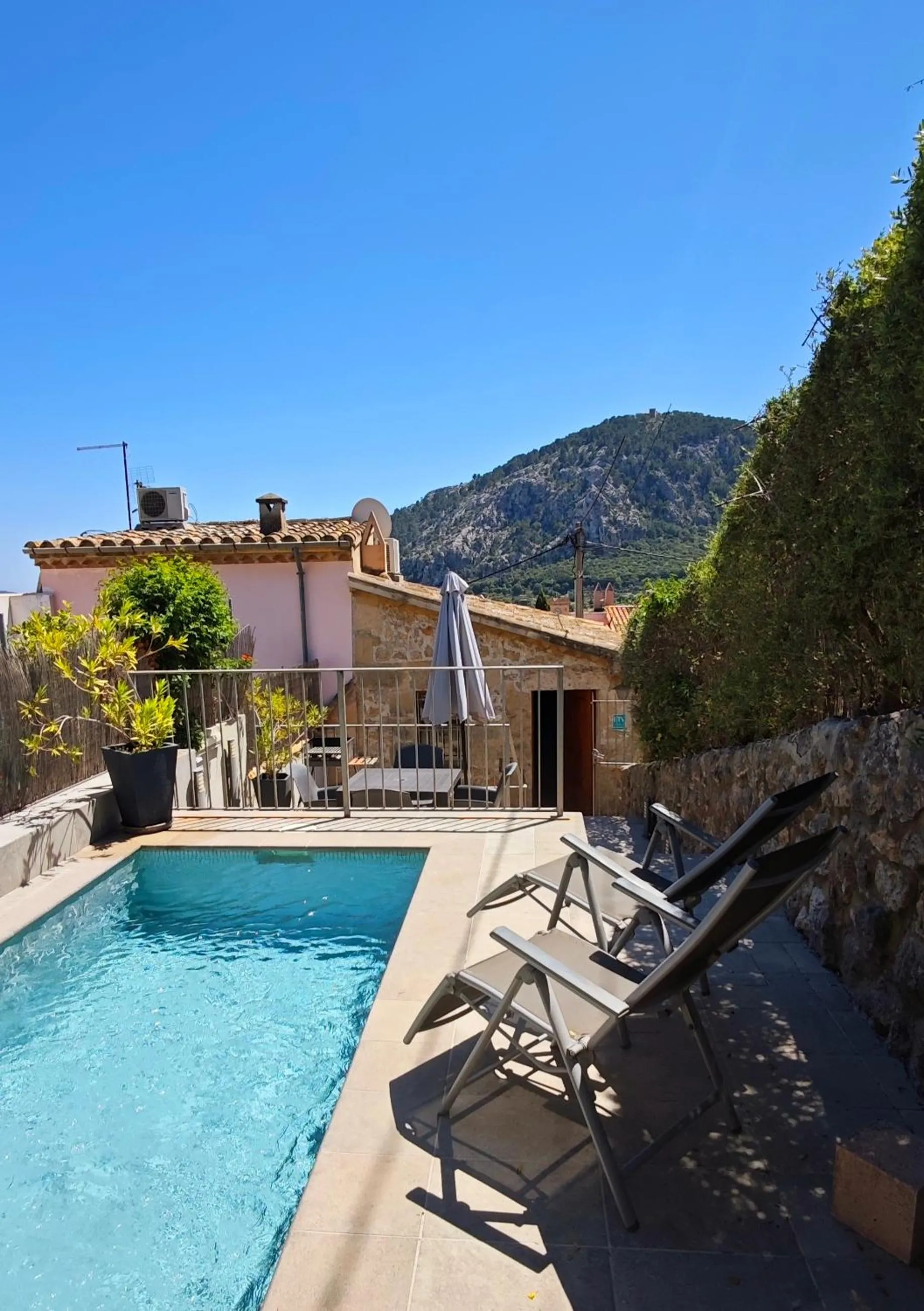 Swimming pool in Villa townhouse Calvario