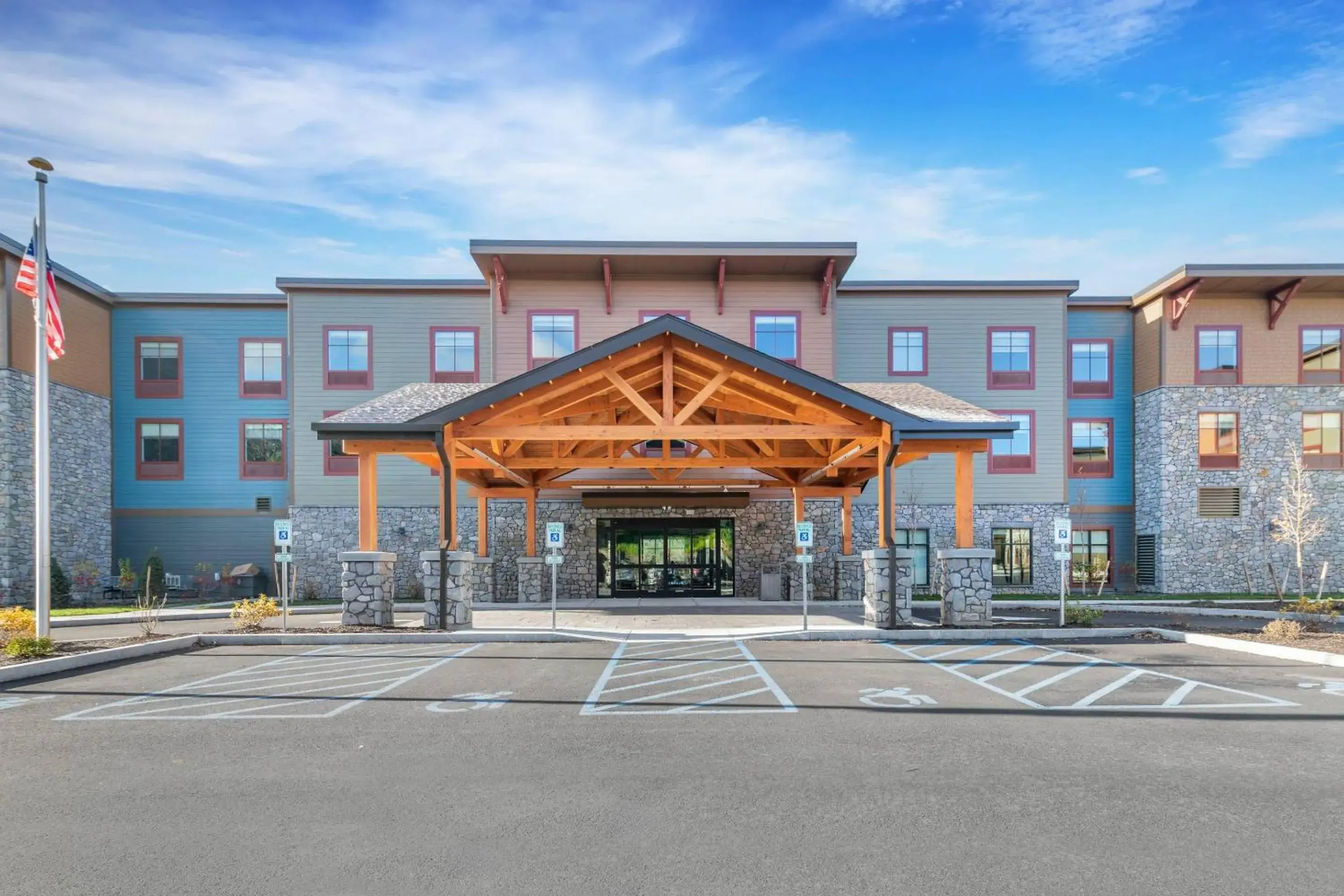 Property building in Cambria Hotel Lake Placid - Lakeside Resort Property building in Cambria Hotel Lake Placid - Lakeside Resort