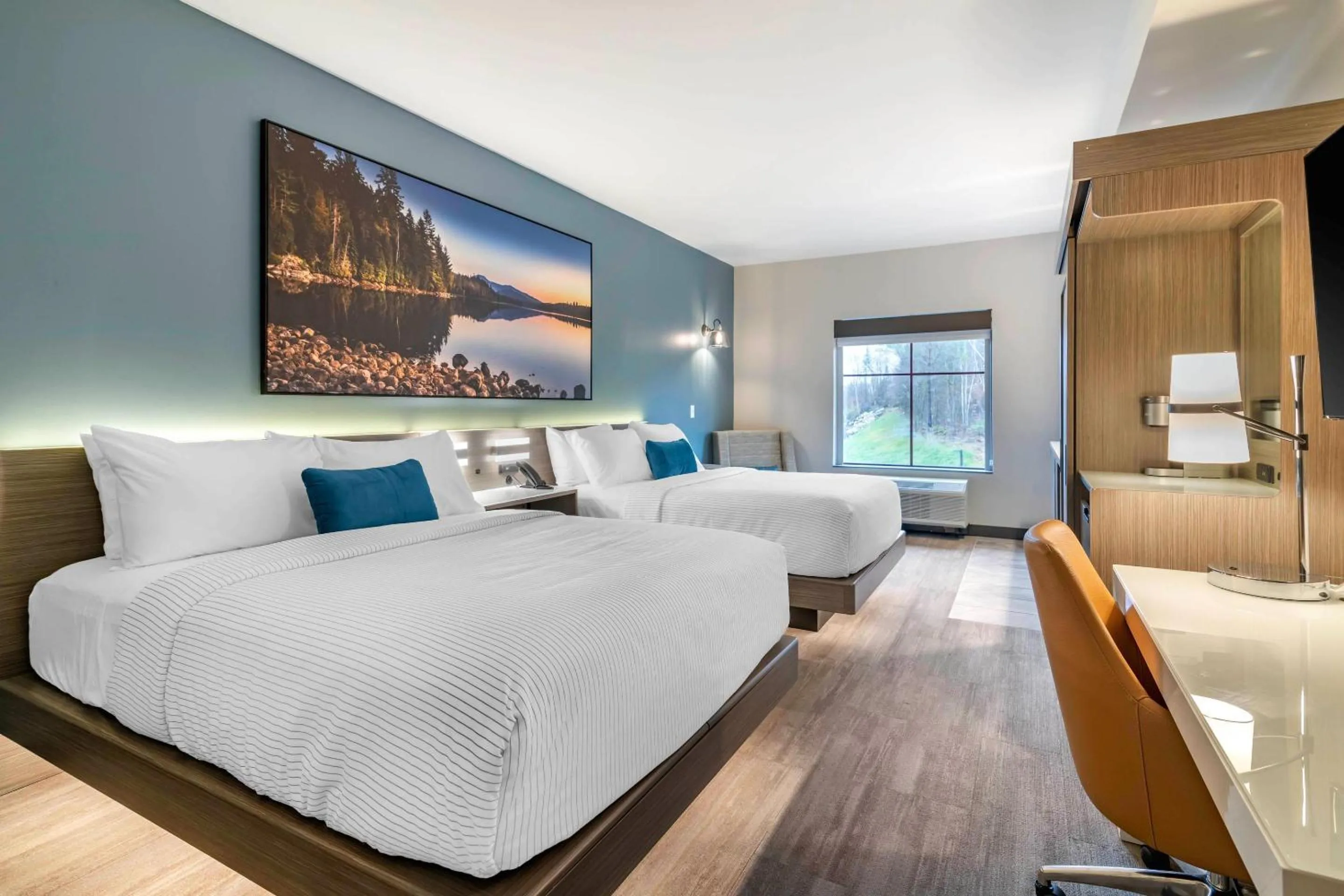 Bedroom, Bed in Cambria Hotel Lake Placid - Lakeside Resort