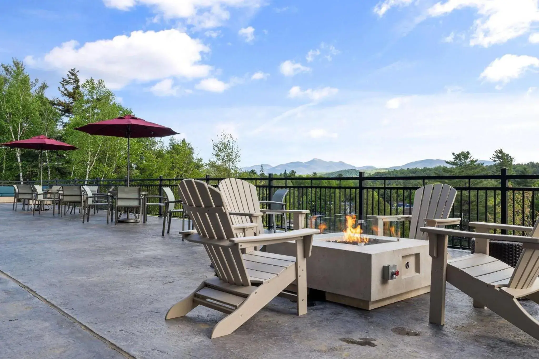 Restaurant/places to eat in Cambria Hotel Lake Placid - Lakeside Resort Restaurant/places to eat in Cambria Hotel Lake Placid - Lakeside Resort