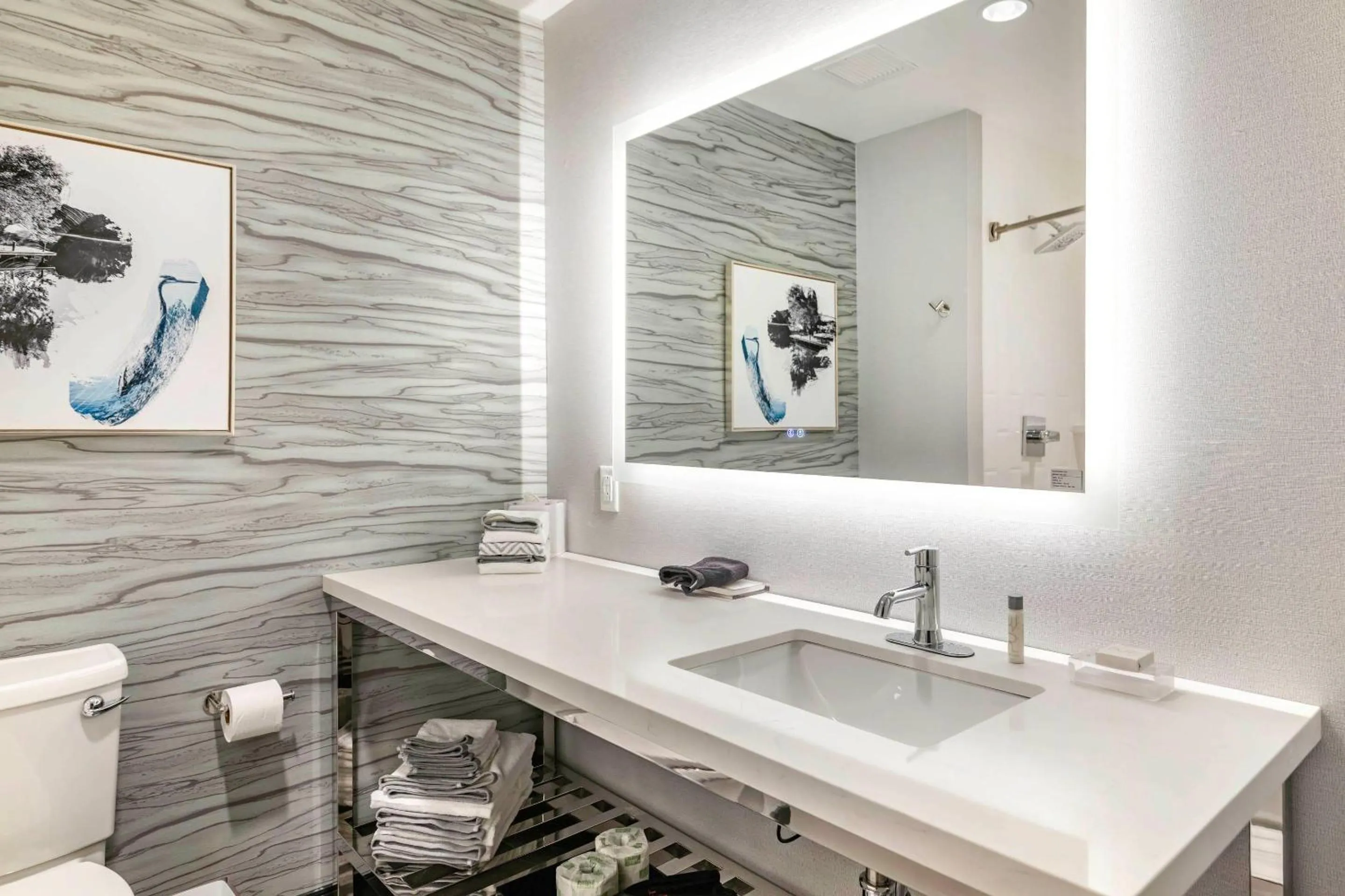 Bedroom in Cambria Hotel Lake Placid - Lakeside Resort