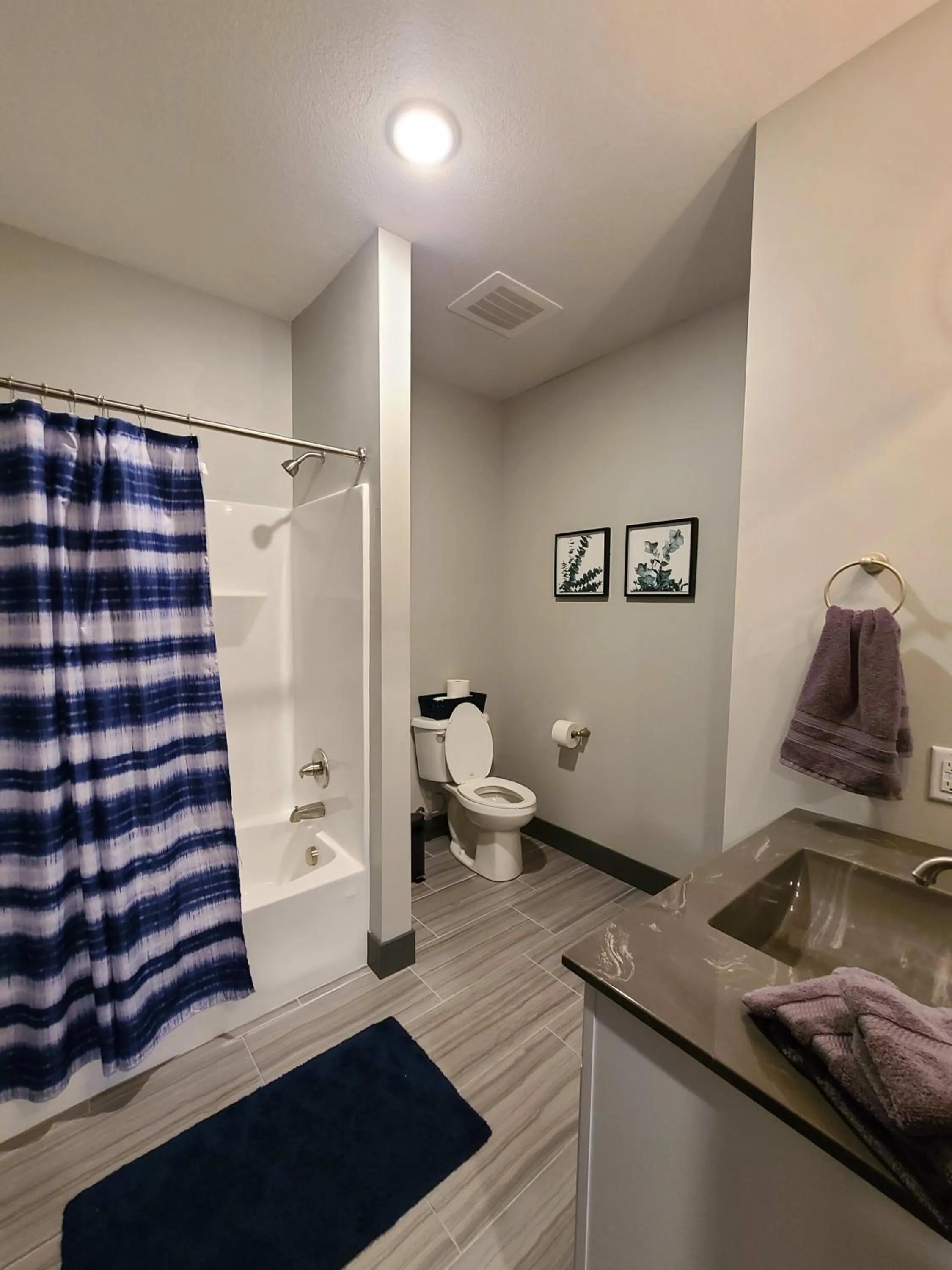 520 Neil Luxury 2 Bedroom