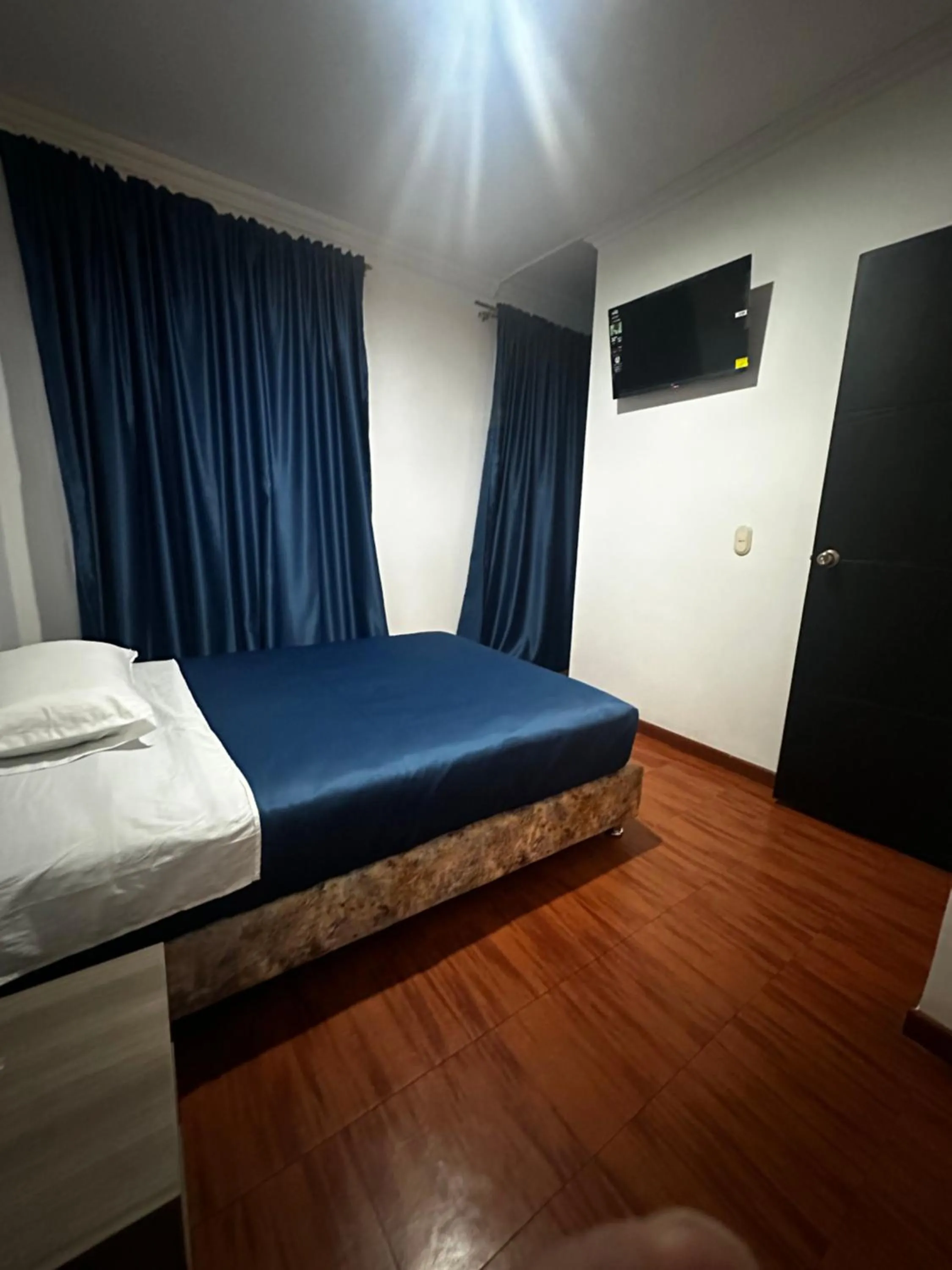 TV and multimedia, Bed in Hotel Artistico