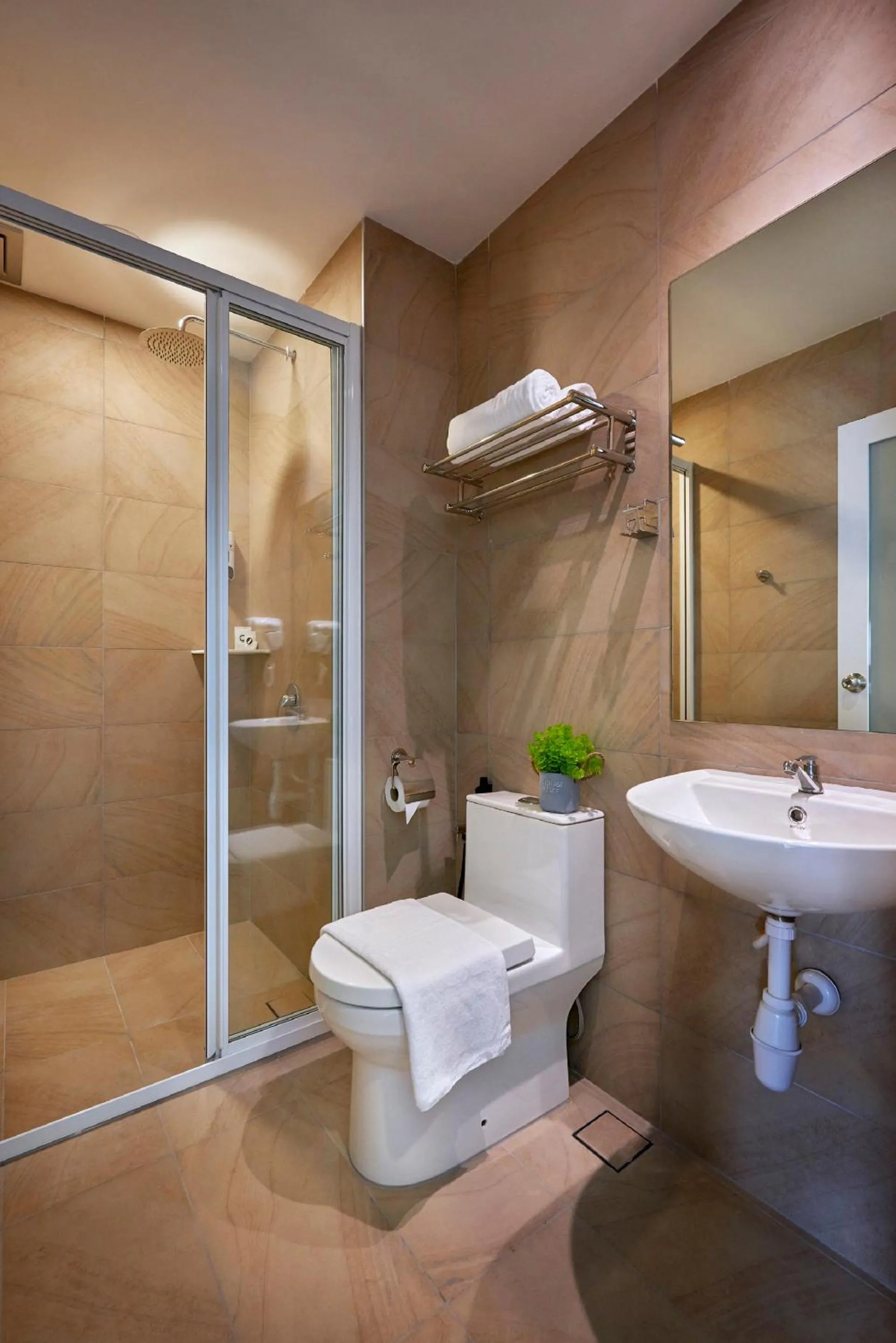 ZONE Hotels, Eco Grandeur