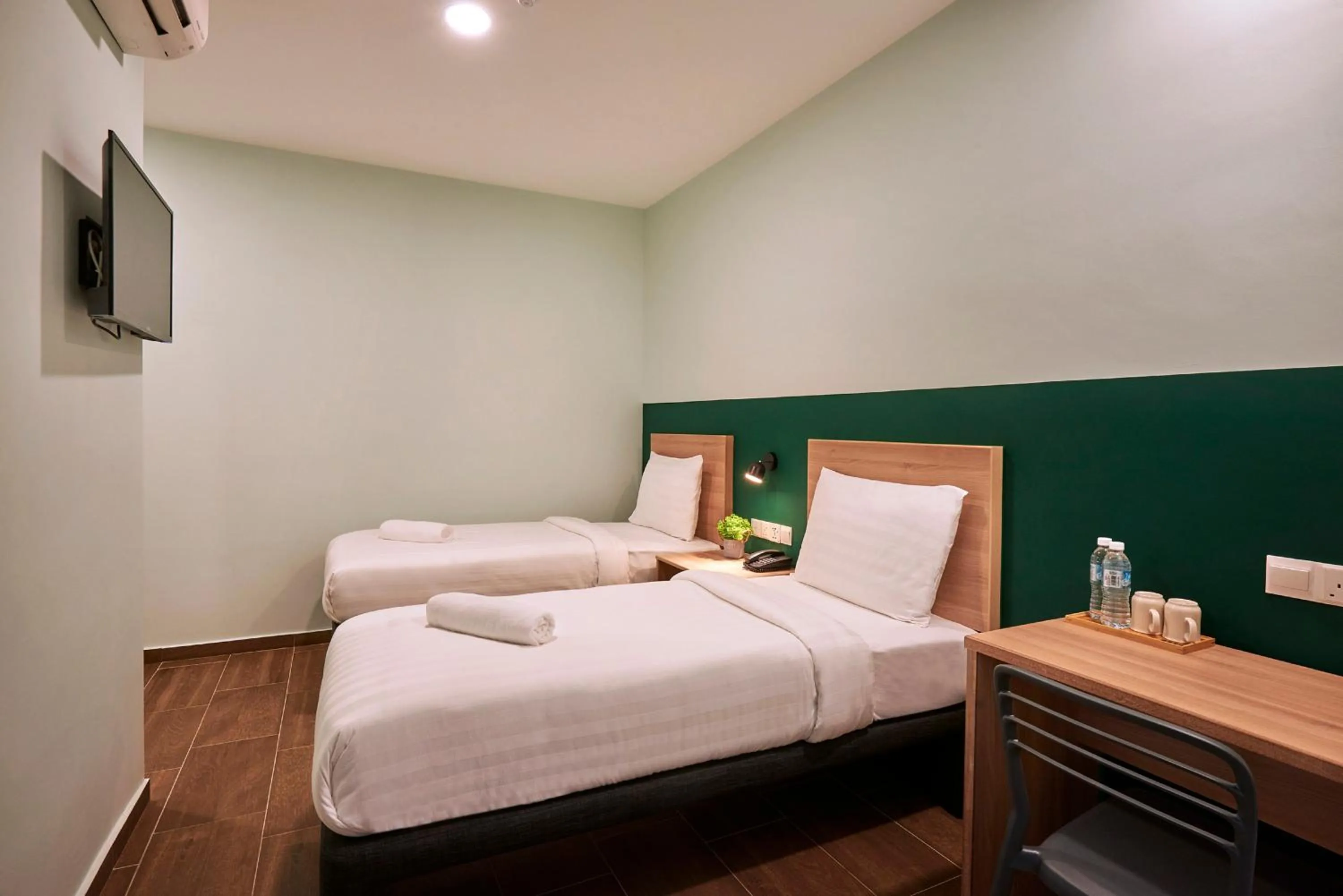 Bed in ZONE Hotels, Eco Grandeur