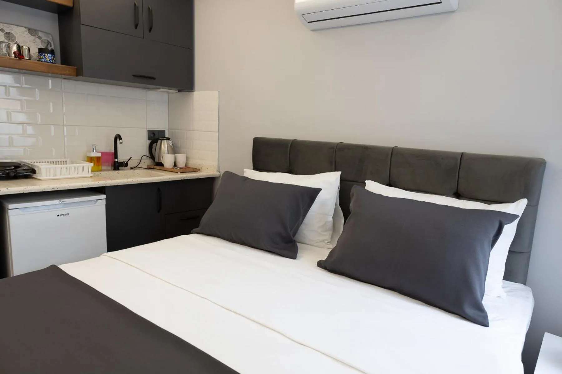 Bed in Aya Langa Guest House