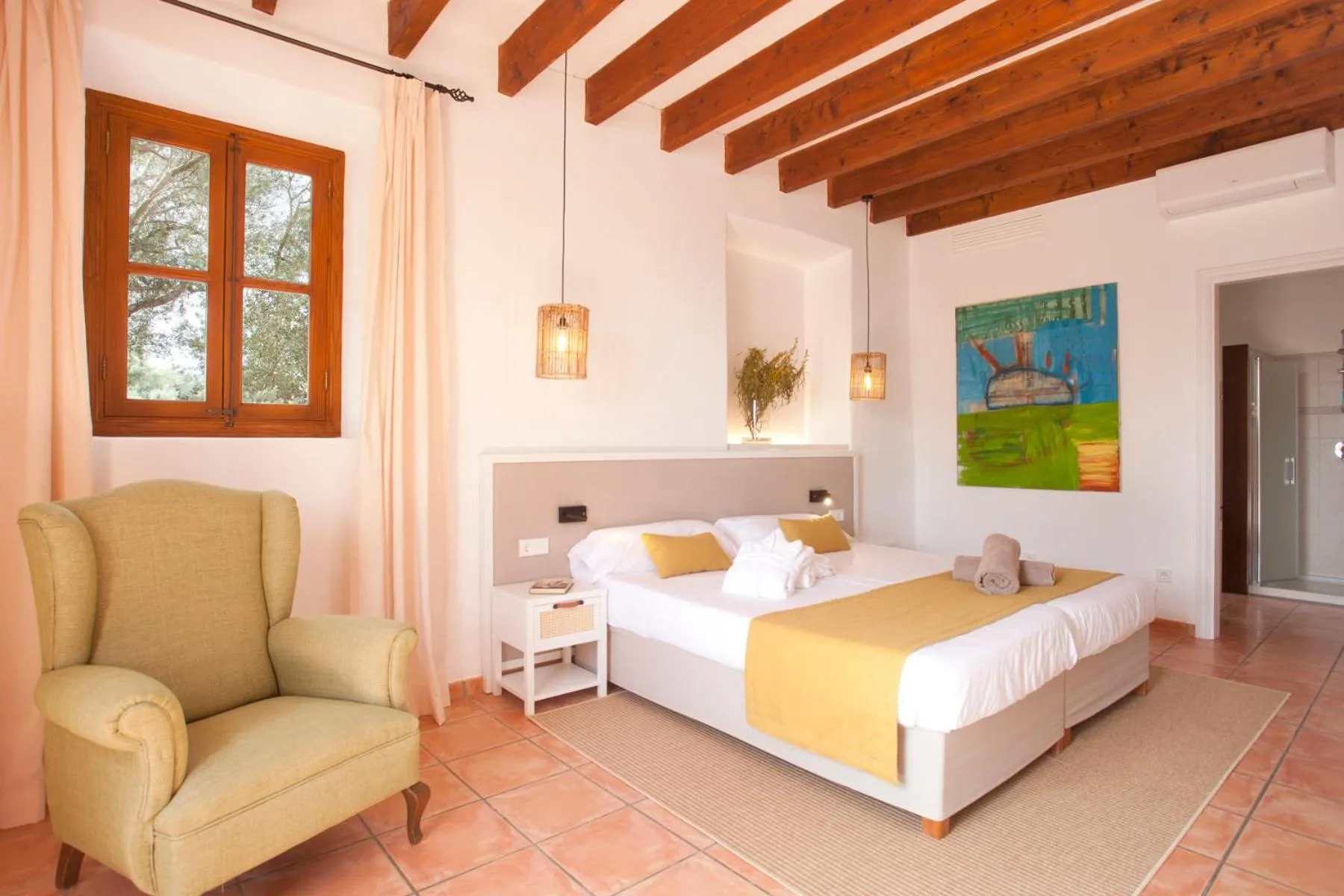 Bed in Principal Son Amoixa