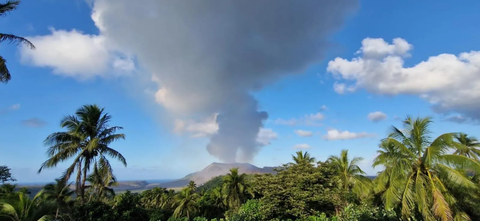 Tanna Lava View Bungalows