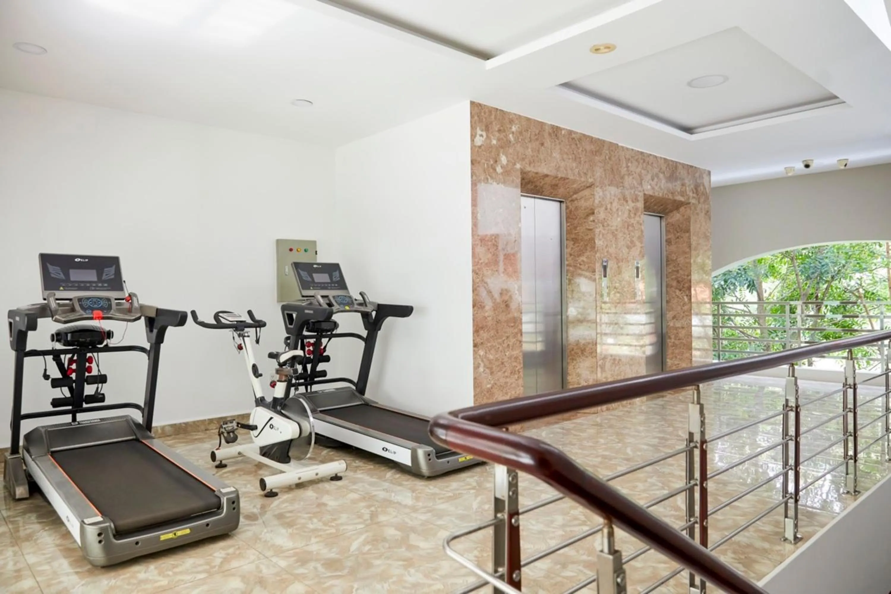 Fitness centre/facilities in Khang Thịnh Hotel Long Thành