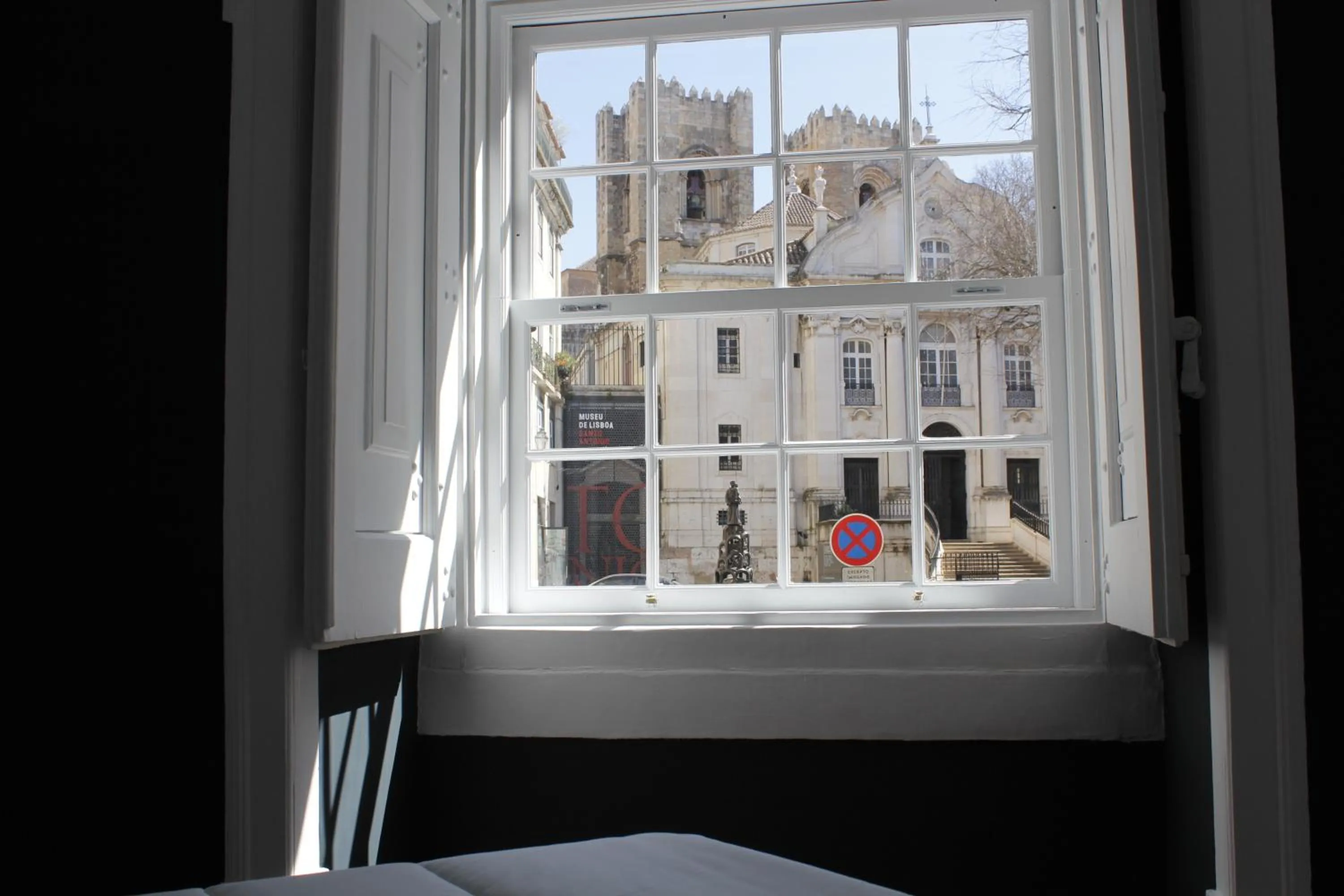 Bedroom in Largo da Sé Guest House - HOrigem