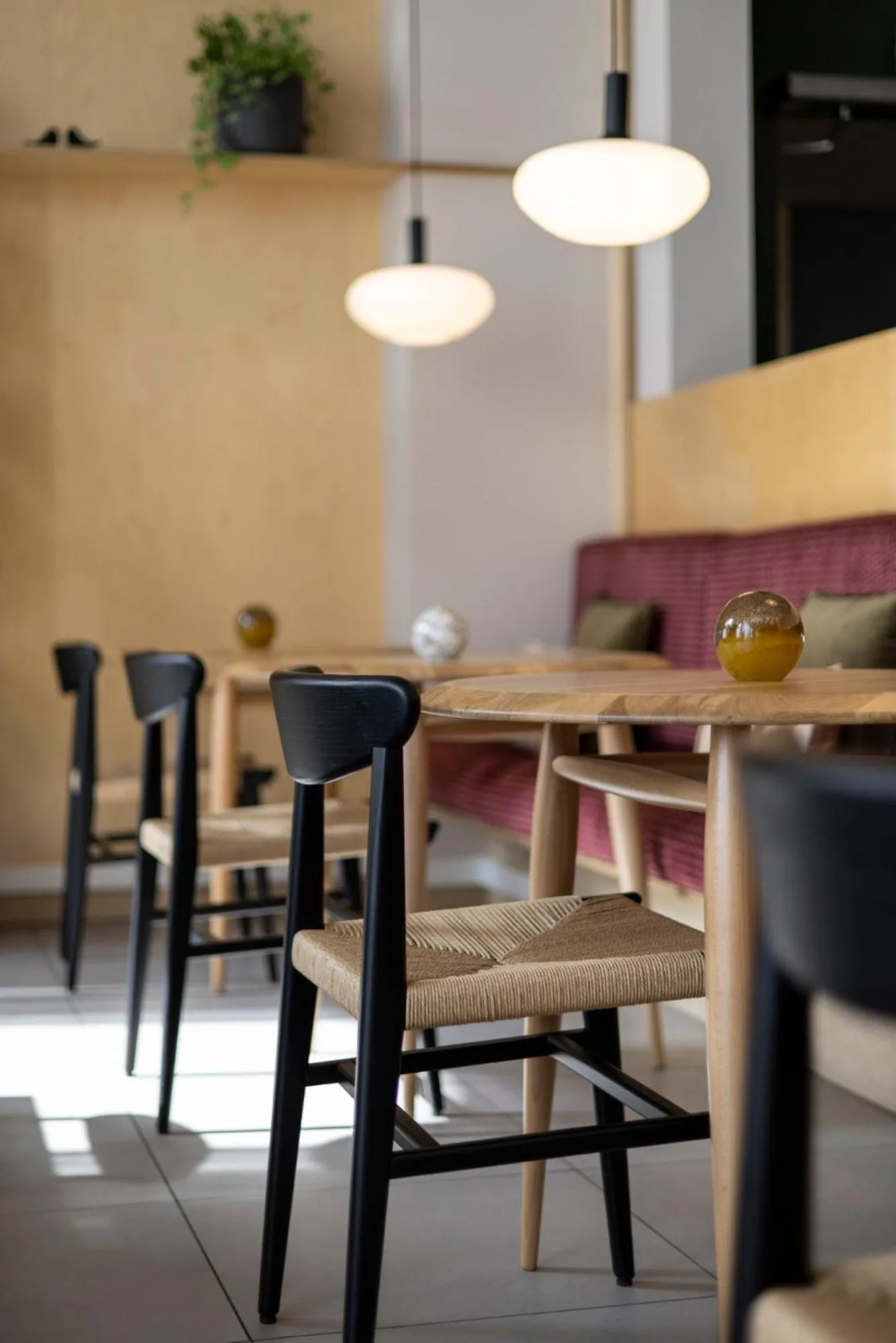 Seating area in COVE Centrum