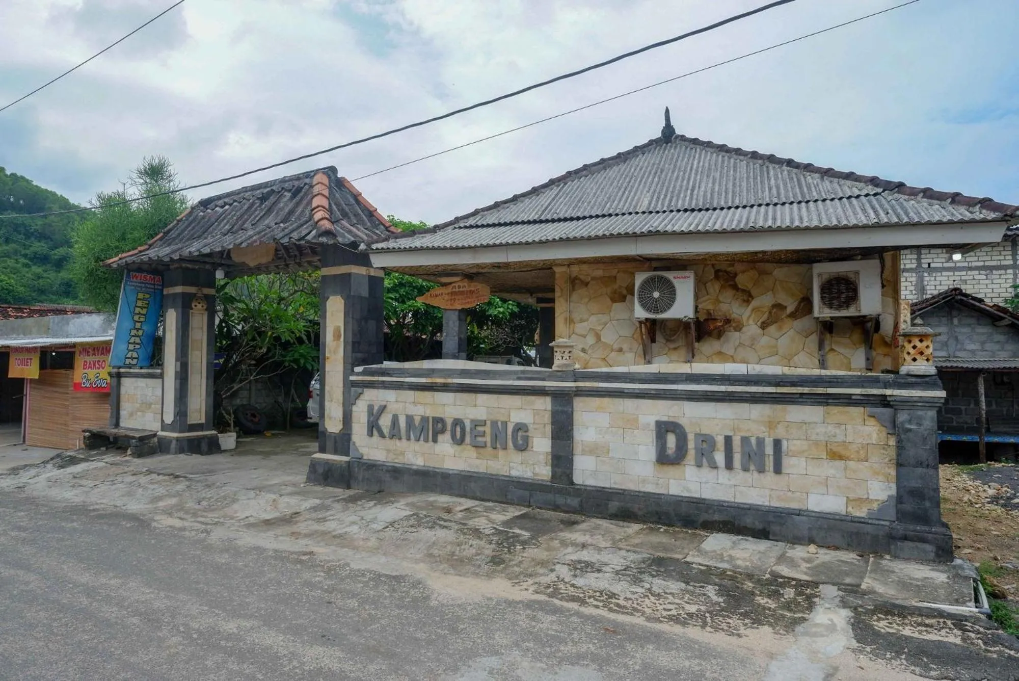 Property building in Hotel Kampoeng Drini RedPartner