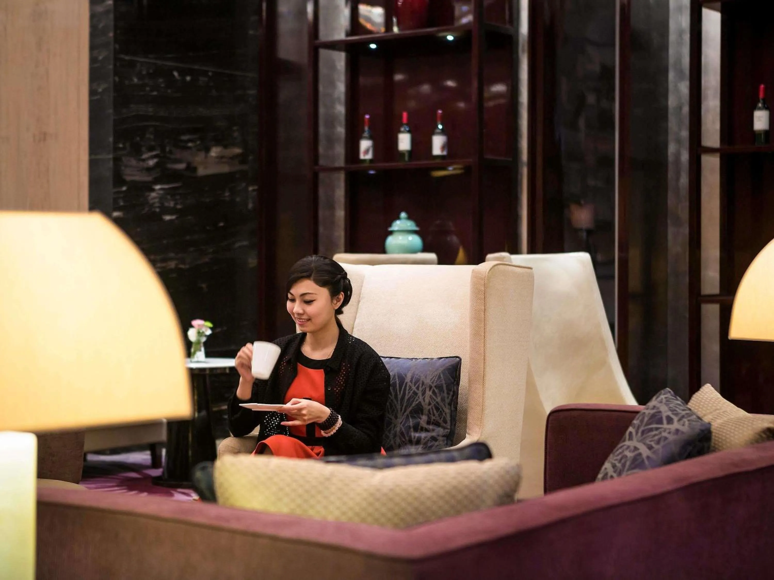 Lounge or bar in Pullman Weifang