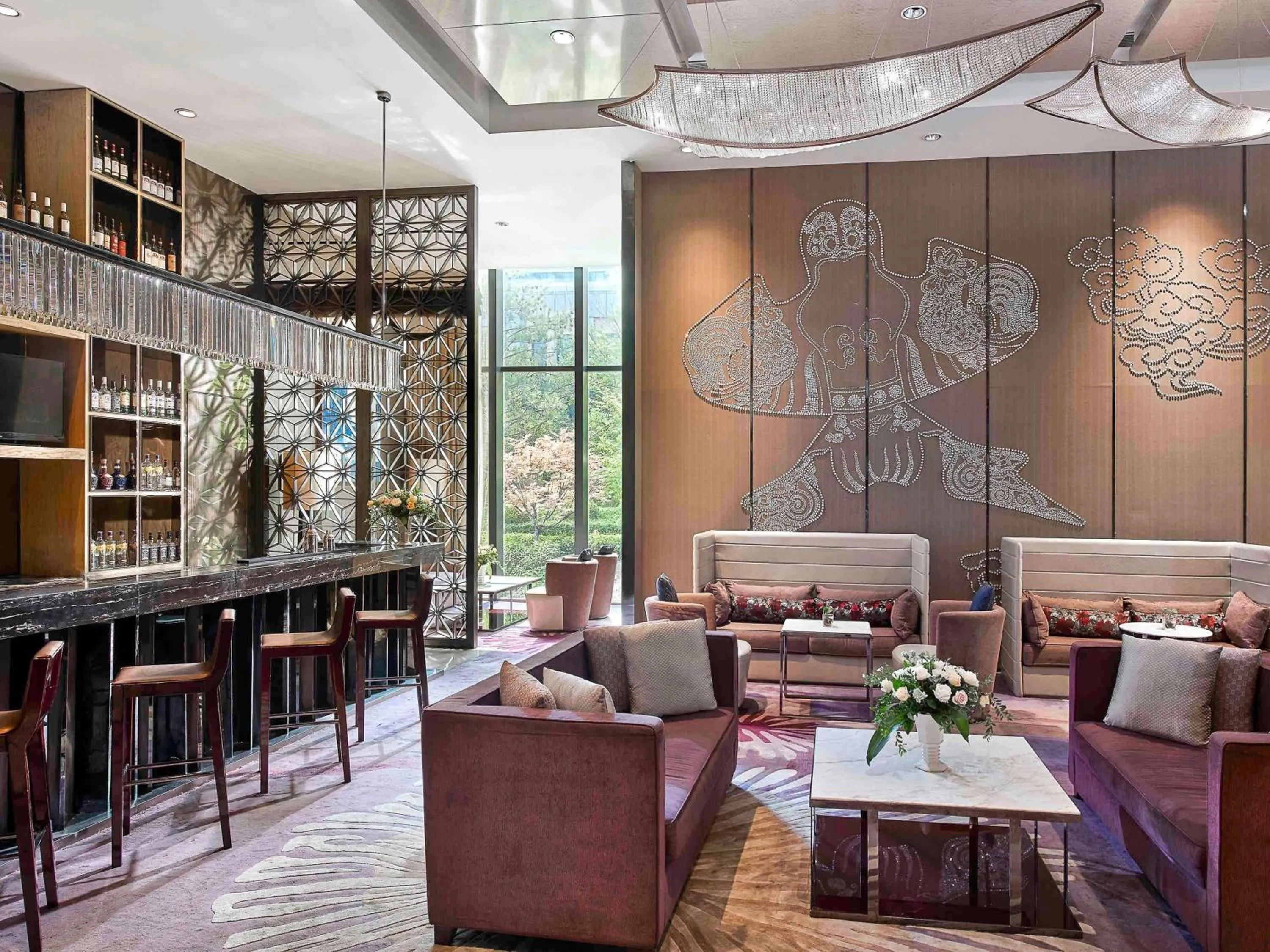 Lounge or bar in Pullman Weifang