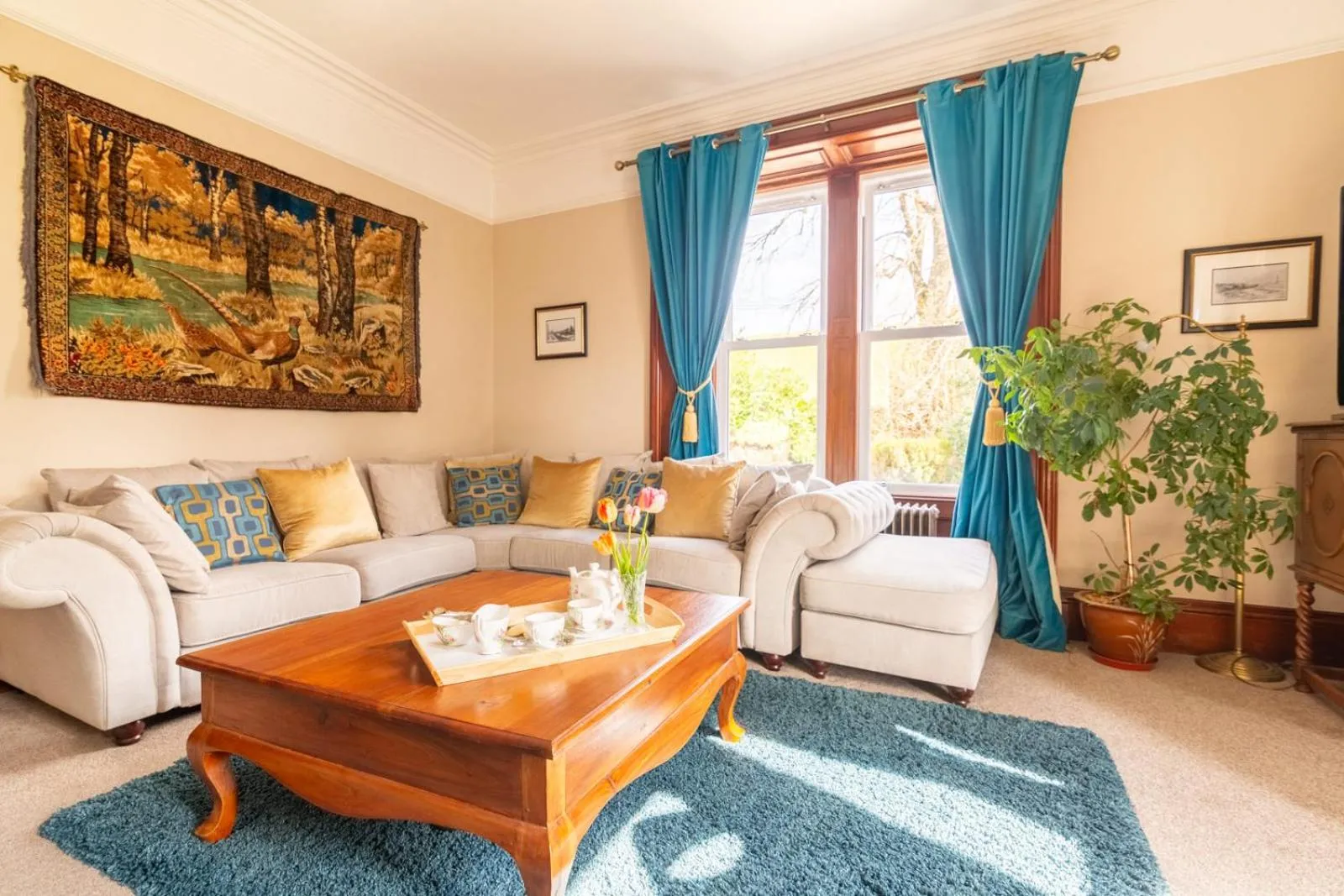 Living room in Colterscleuch House B&B