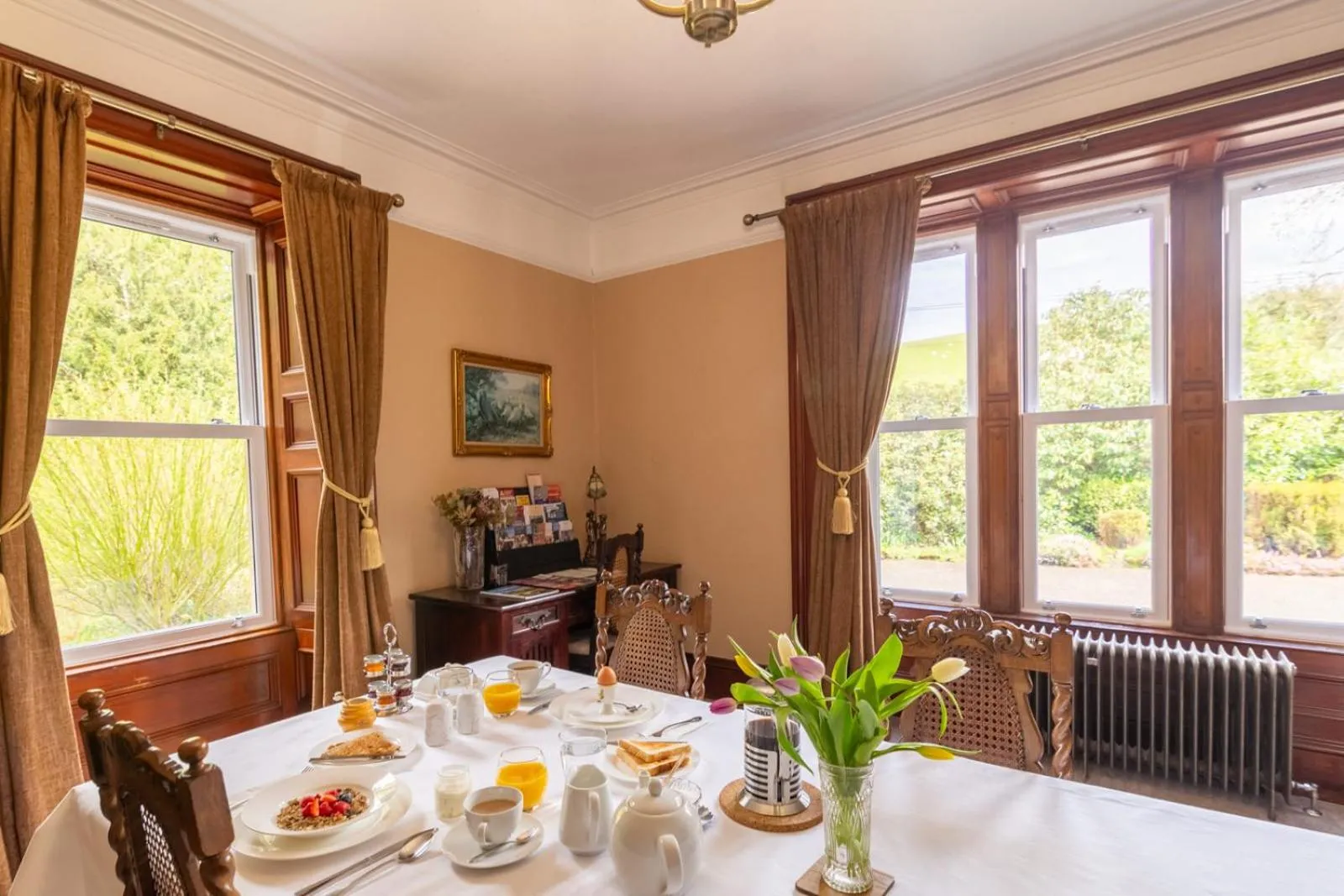 Dining area in Colterscleuch House B&B