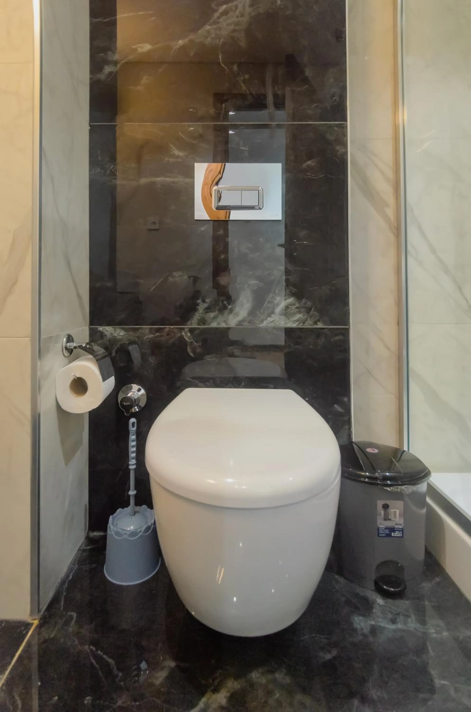 Toilet in Beachfront Batumi View Apartments by GLOBALSTAY